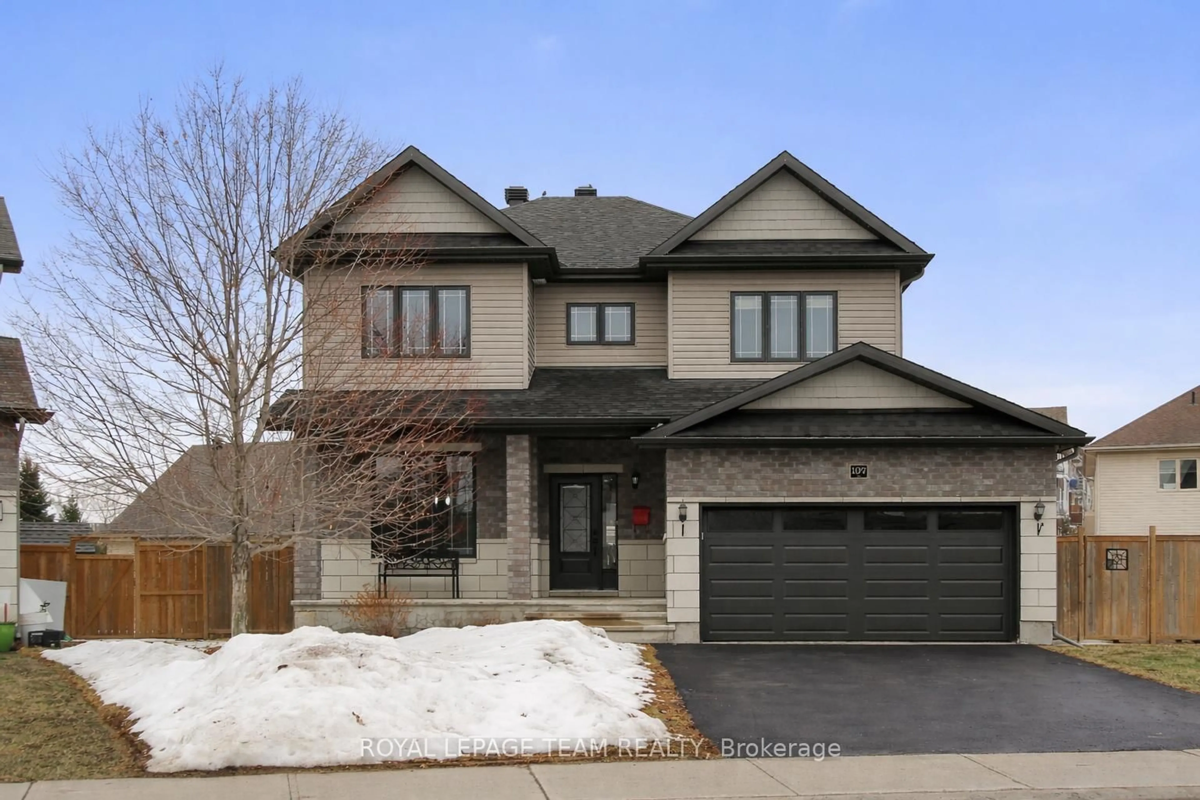 Home with brick exterior material, street for 107 Francis St, Carleton Place Ontario K7C 0E9