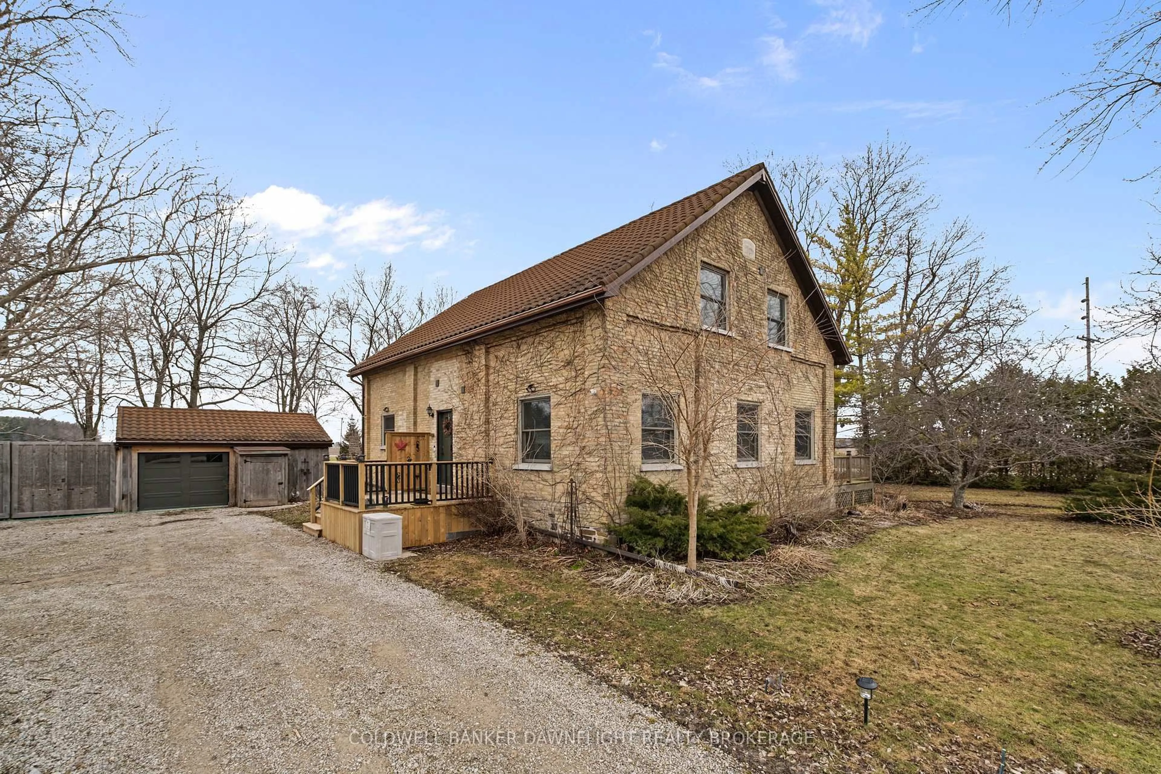 Home with brick exterior material, building for 15750 Fifteen Mile Rd, Middlesex Centre Ontario N0M 1P0