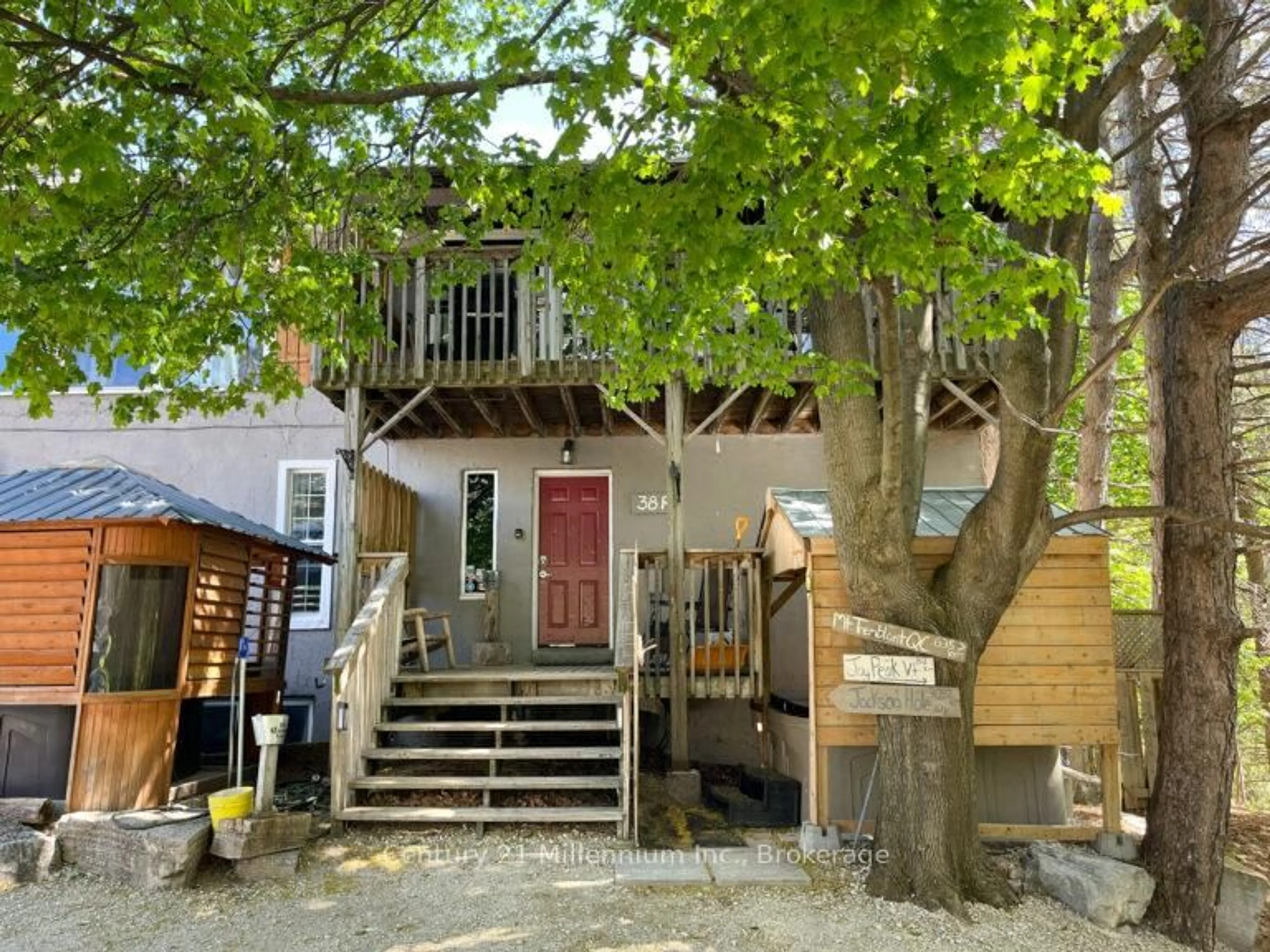 Patio, street for 190, 192, 194 TYROLEAN Lane #38L, 38R, 38C, Blue Mountains Ontario L9Y 3Z2