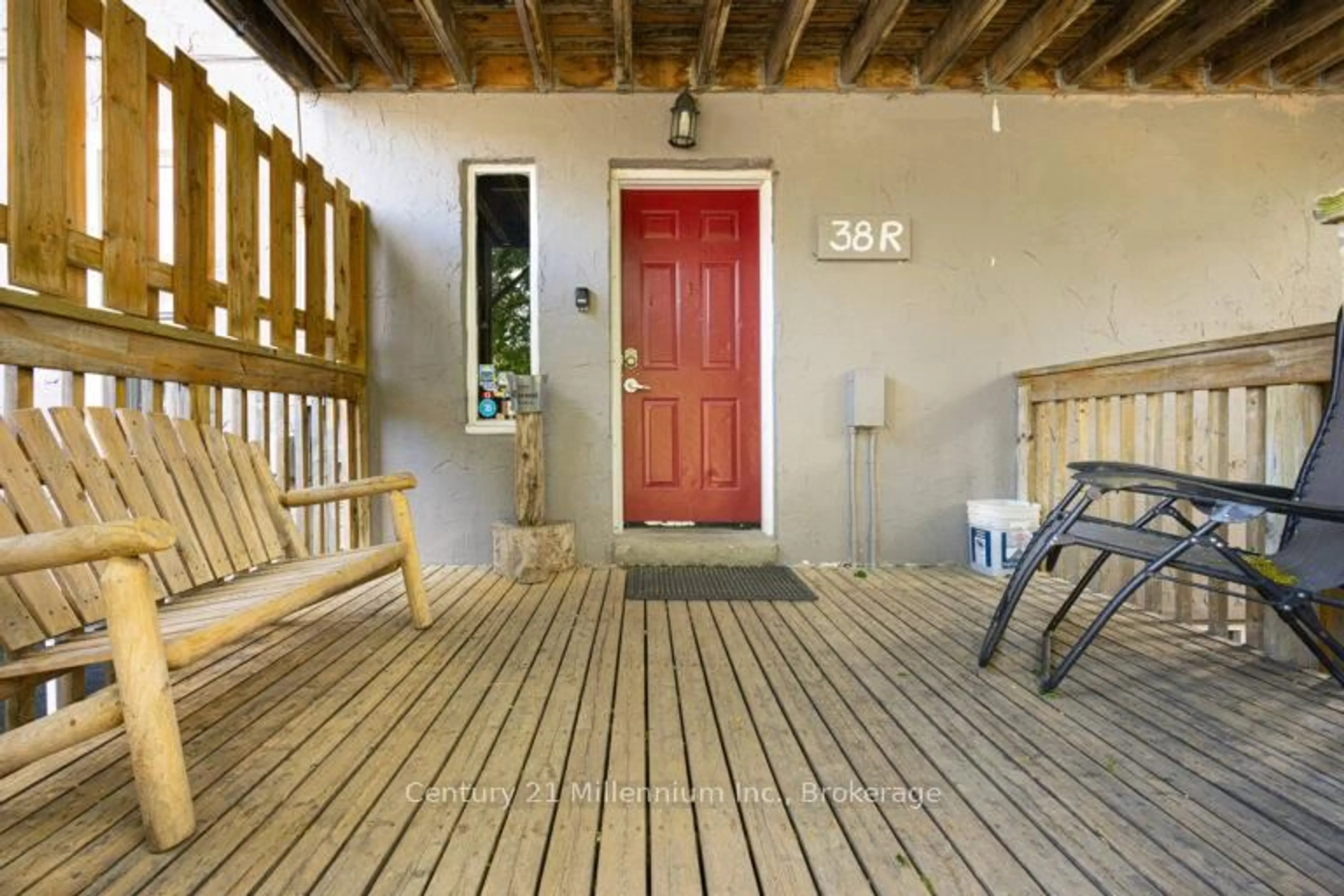 Patio, street for 190, 192, 194 TYROLEAN Lane #38L, 38R, 38C, Blue Mountains Ontario L9Y 3Z2