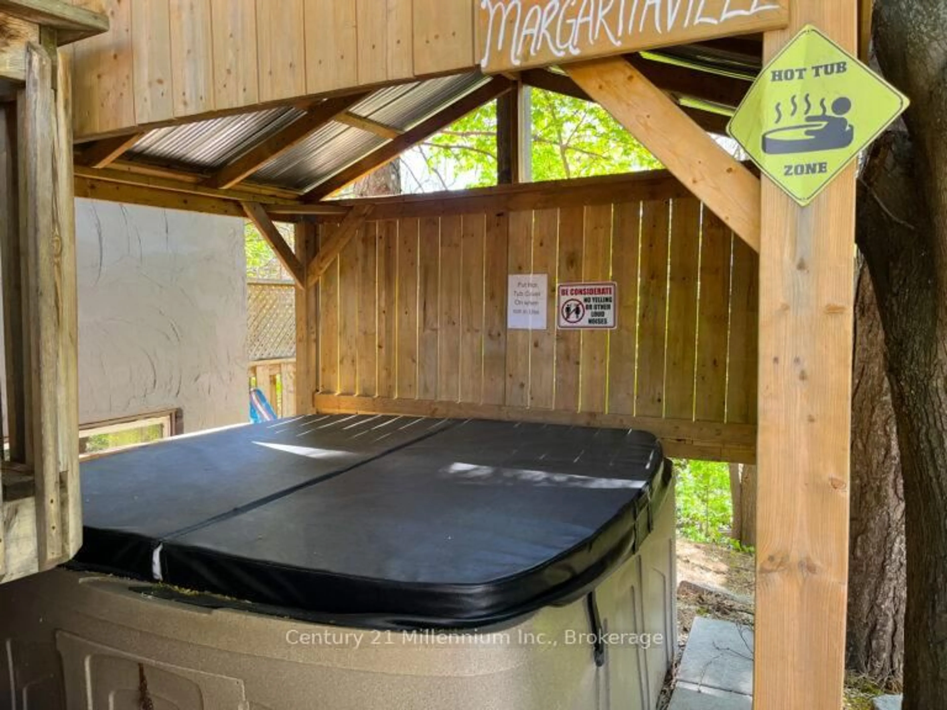 Unknown for 190, 192, 194 TYROLEAN Lane #38L, 38R, 38C, Blue Mountains Ontario L9Y 3Z2