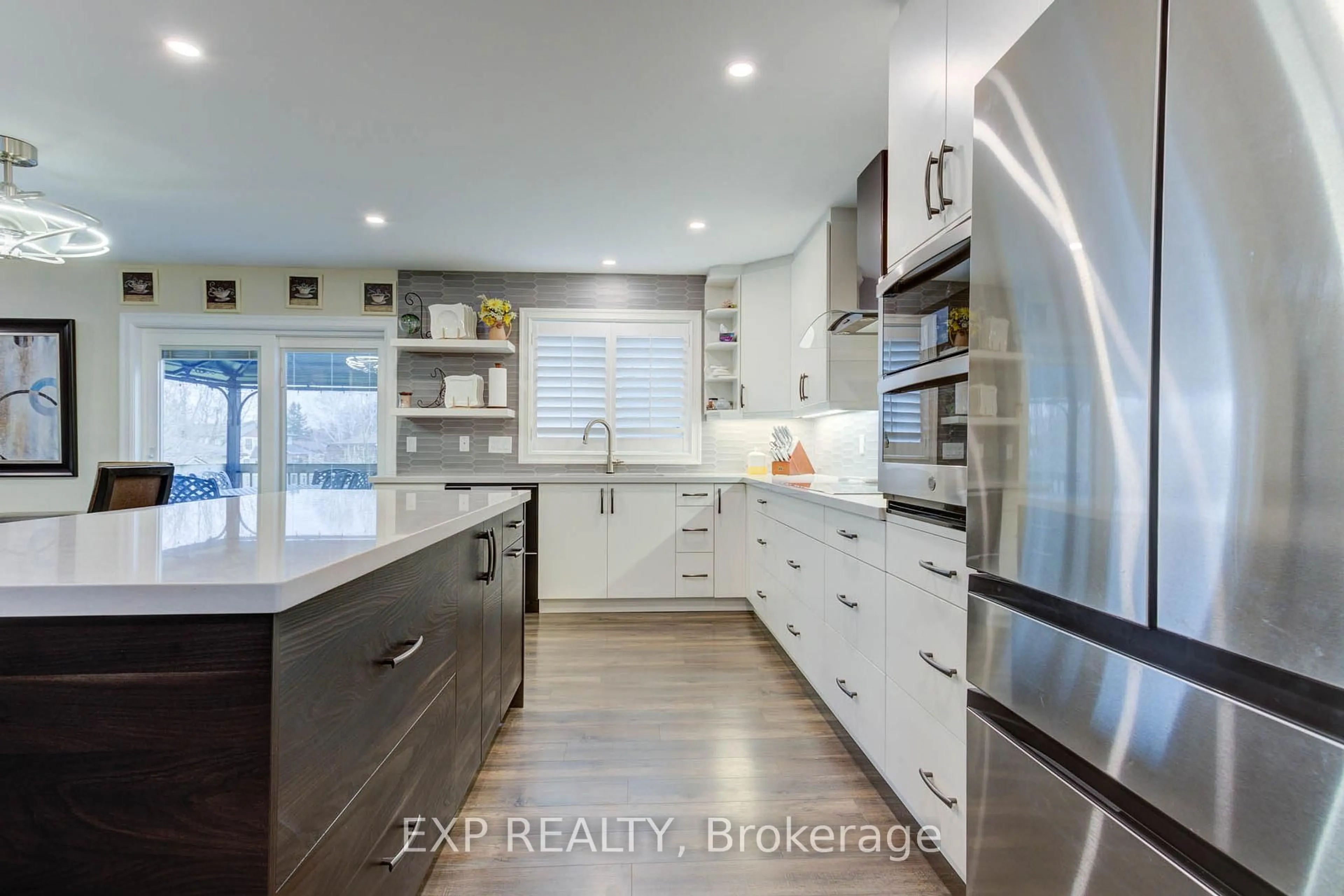 Contemporary kitchen, unknown for 128 Schmidt Dr, Wellington North Ontario N0G 1A0
