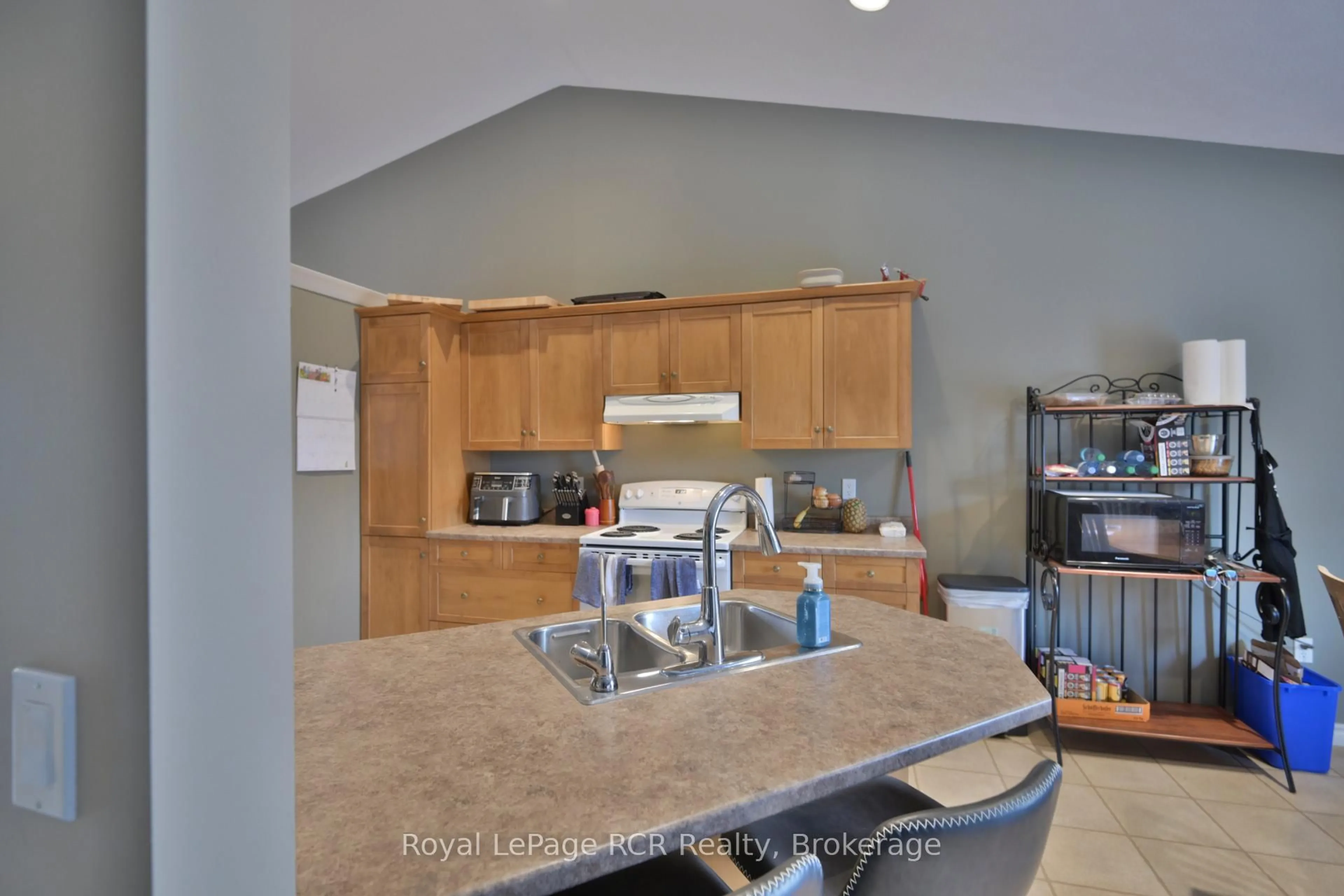 Open concept kitchen, ceramic/tile floor for 444 Grandview Rd, North Huron Ontario N0G 2W0