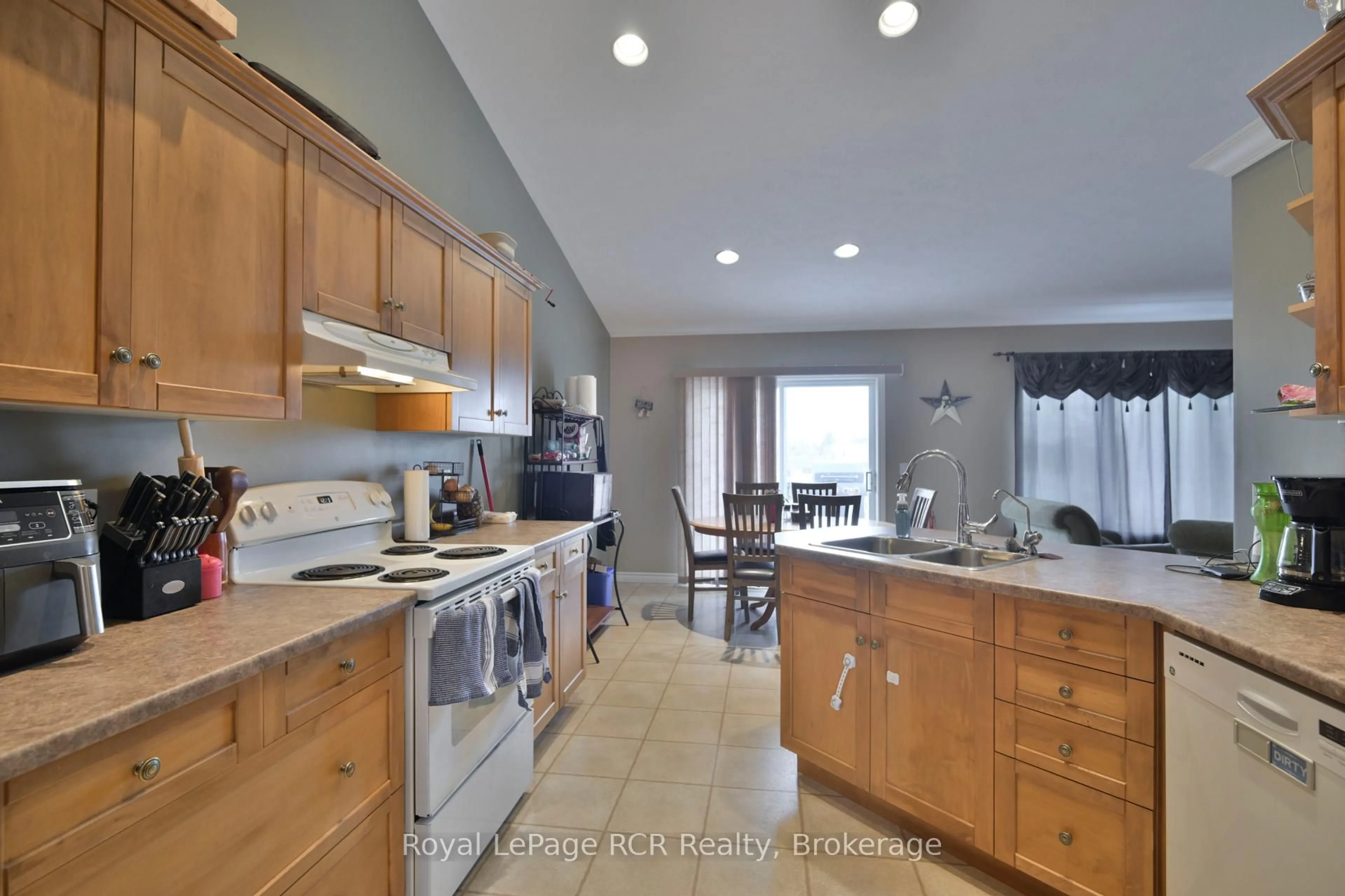 Open concept kitchen, ceramic/tile floor for 444 Grandview Rd, North Huron Ontario N0G 2W0