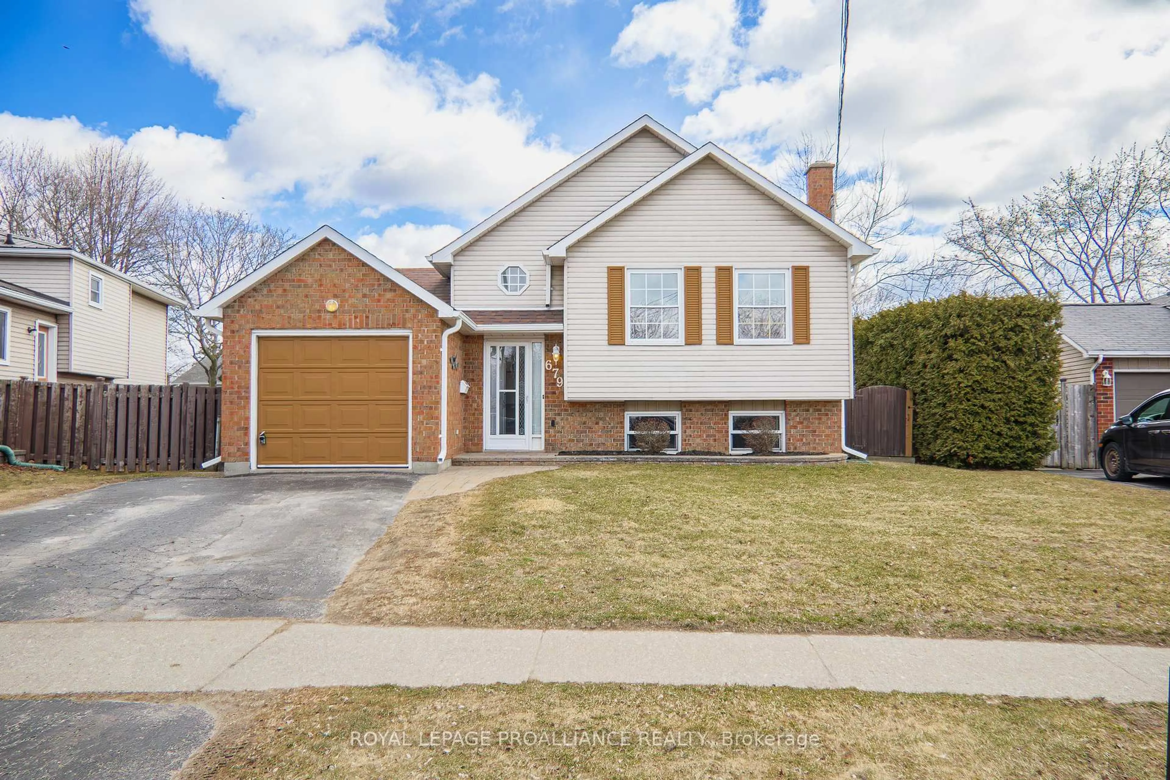 Home with brick exterior material, street for 679 Mackechnie Cres, Cobourg Ontario K9A 4Y1