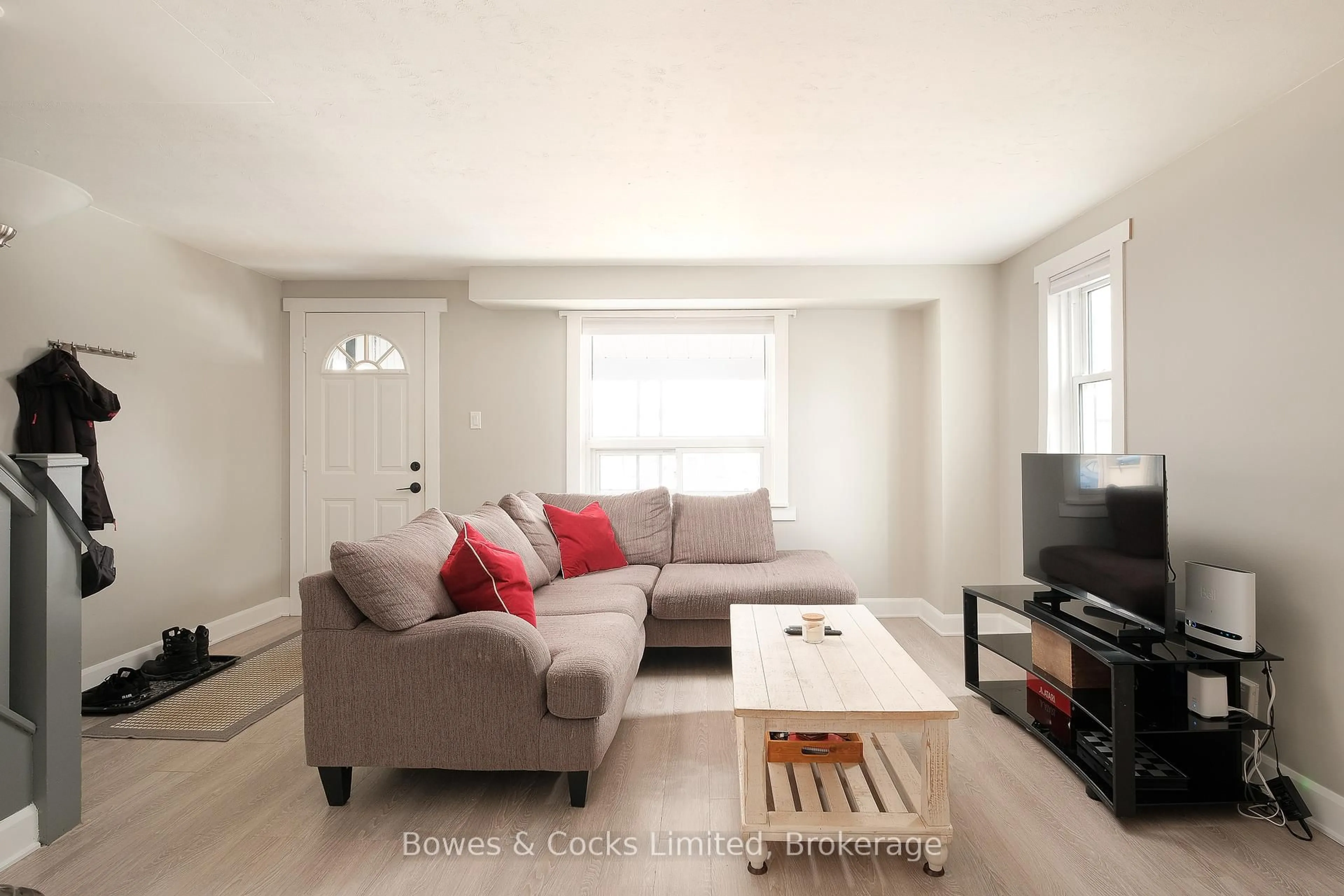 Living room with furniture, unknown for 684 St. Mary's St, Peterborough Ontario K9J 4G9