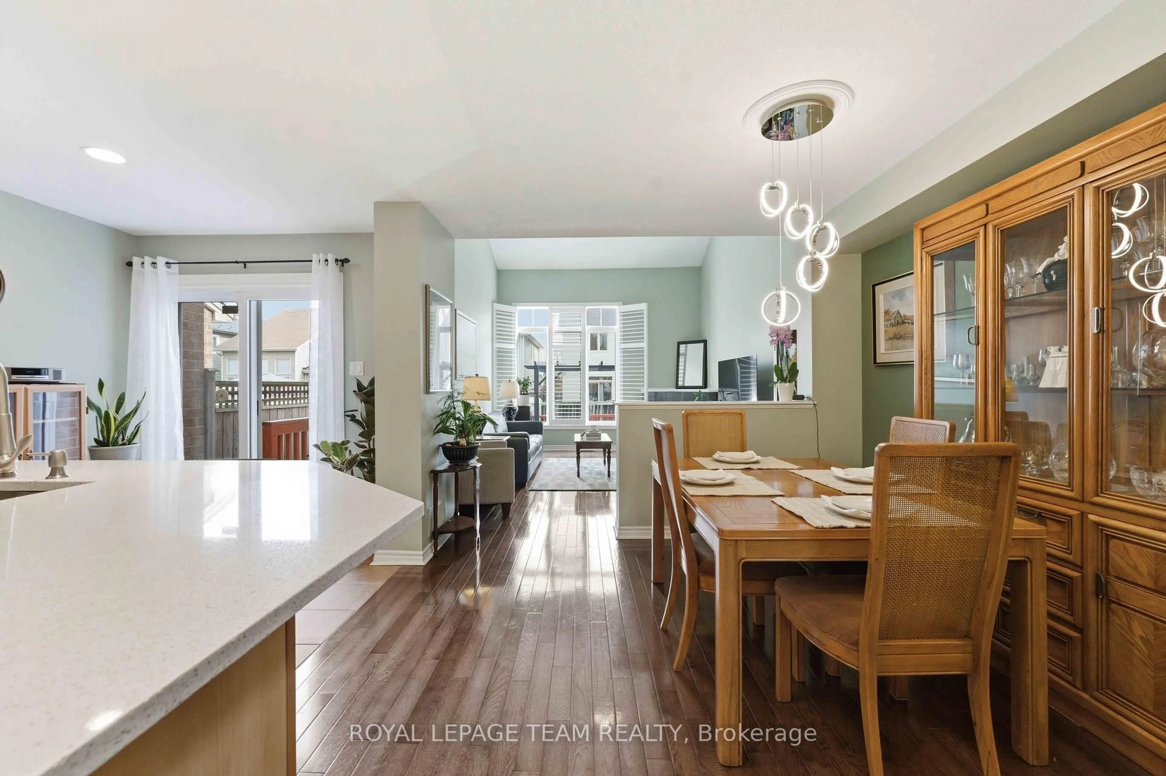 Dining room, wood/laminate floor for 308 Grey Seal Circ, Ottawa Ontario K1V 2H3