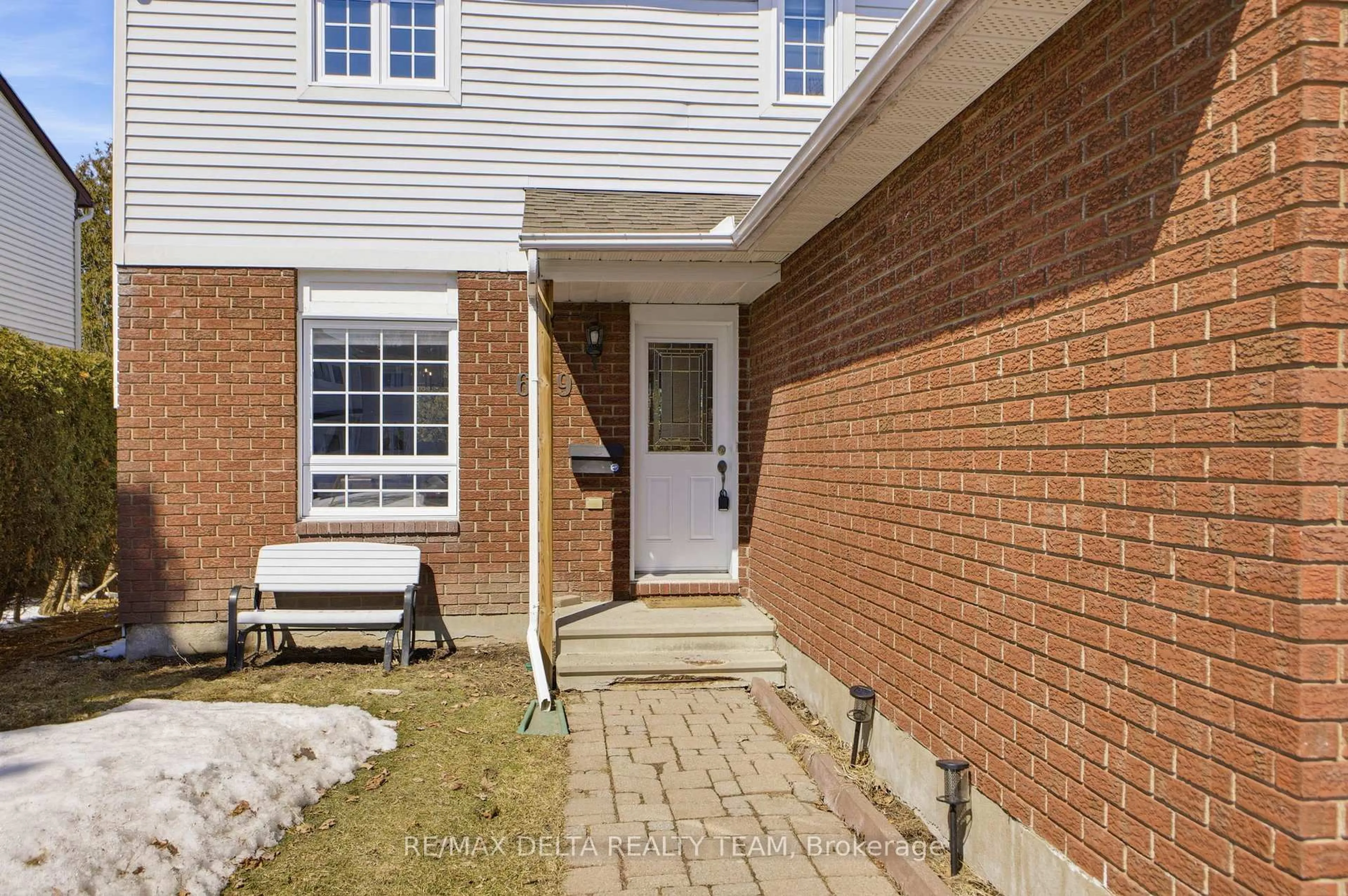 Unknown for 609 Wilkie Dr, Orleans Ontario K4A 1P9