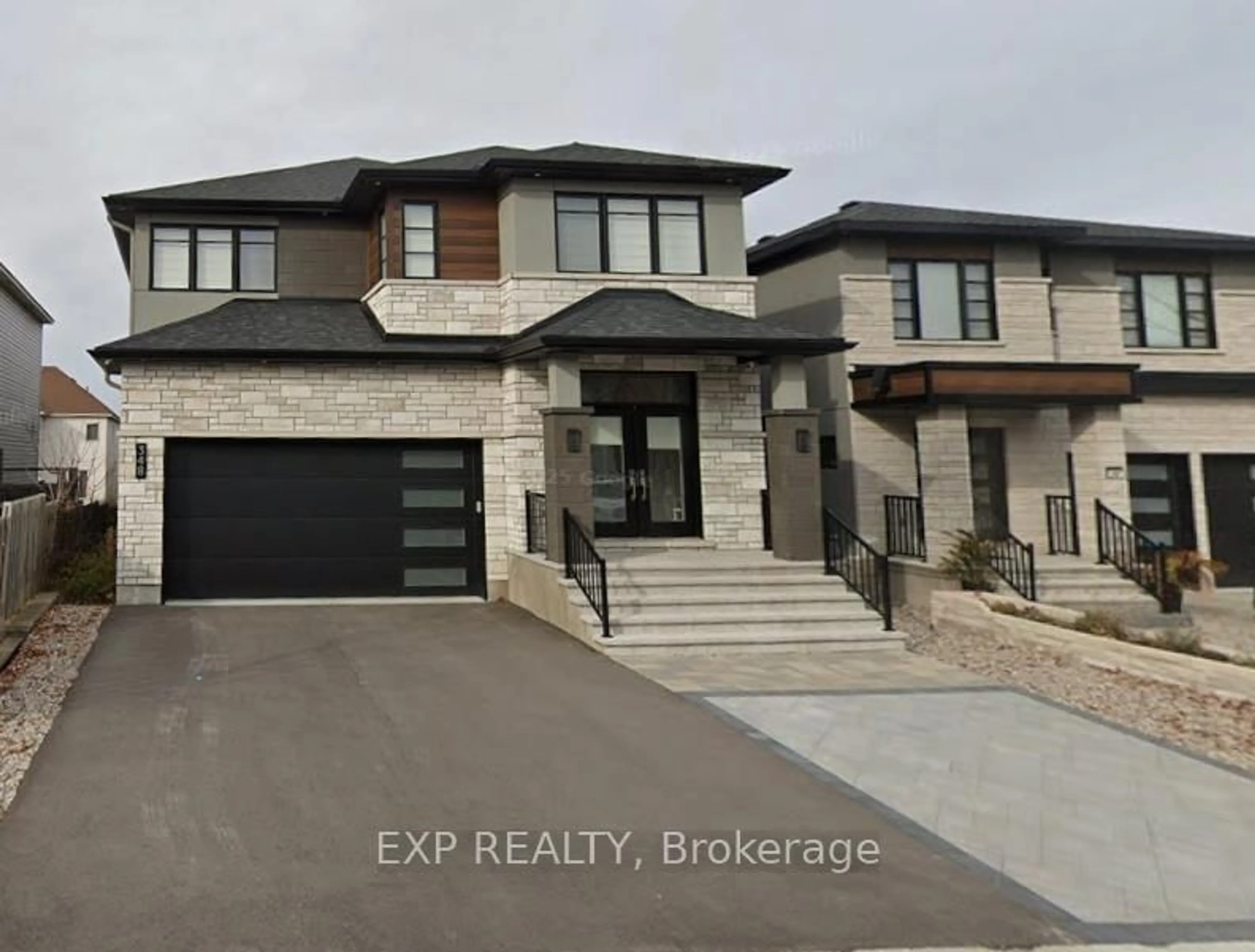 Unknown for 348 Abbeydale Circ, Ottawa Ontario K2K 0E9