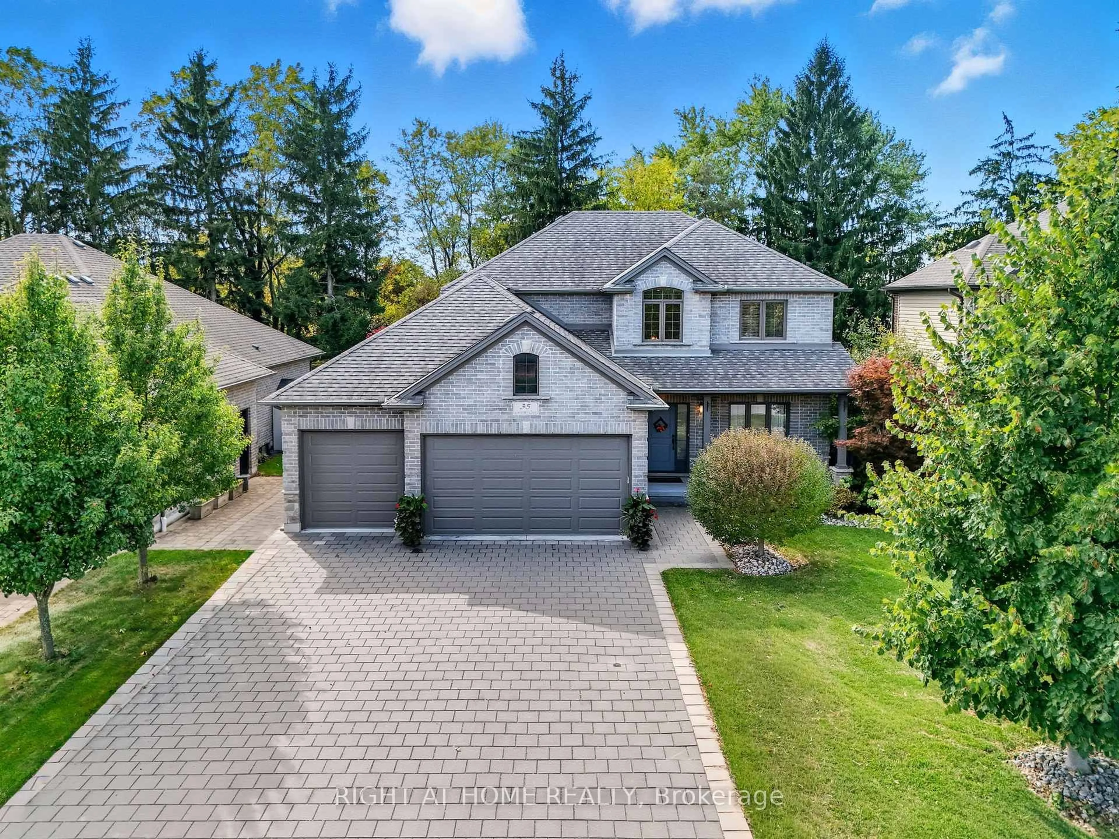 A pic from outside/outdoor area/front of a property/back of a property/a pic from drone, street for 35 Caverhill Cres, Middlesex Centre Ontario N0L 1R0