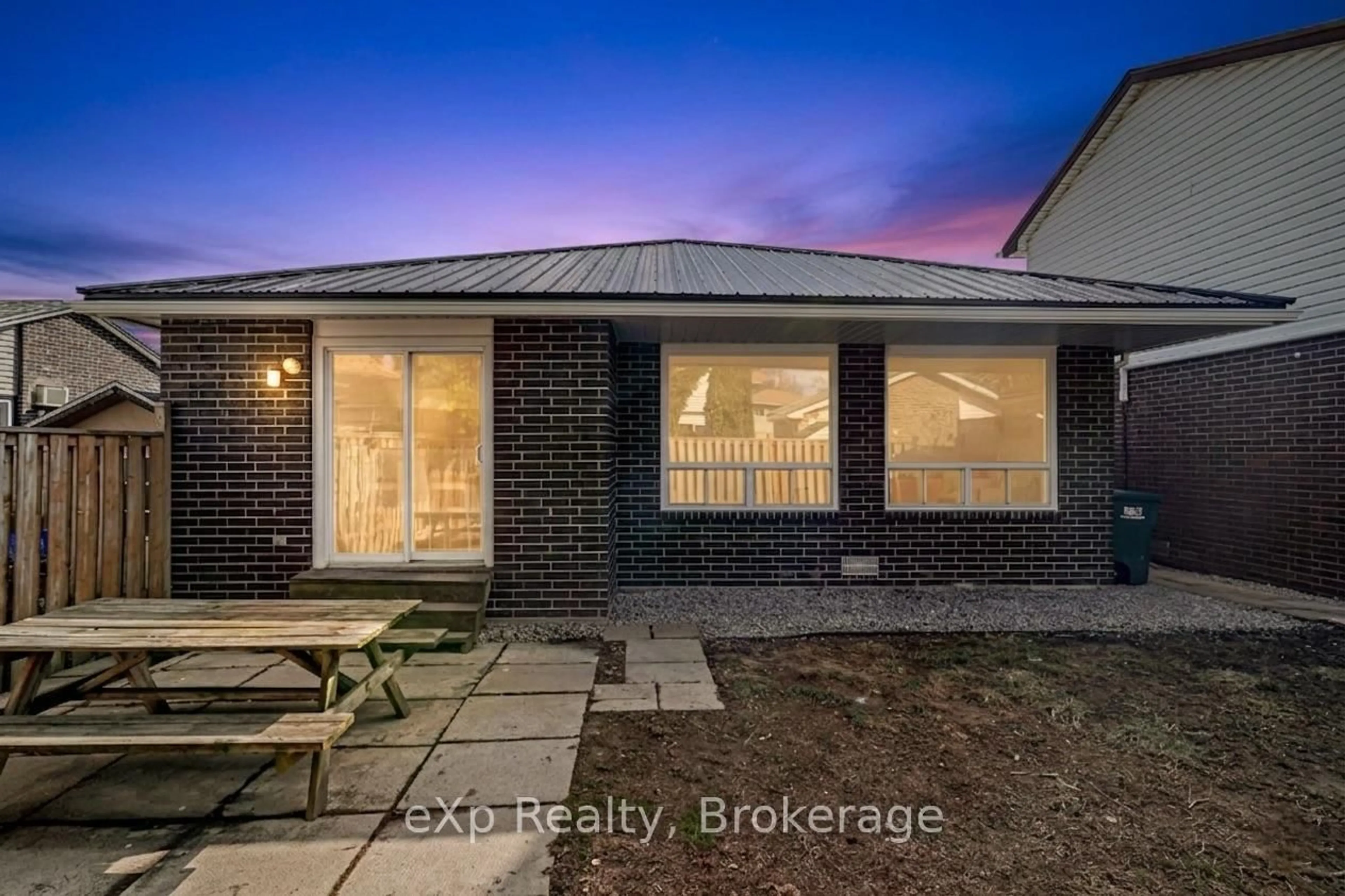 A pic from outside/outdoor area/front of a property/back of a property/a pic from drone, building for 9190 Blencarn Crt, Windsor Ontario N8S 4L3