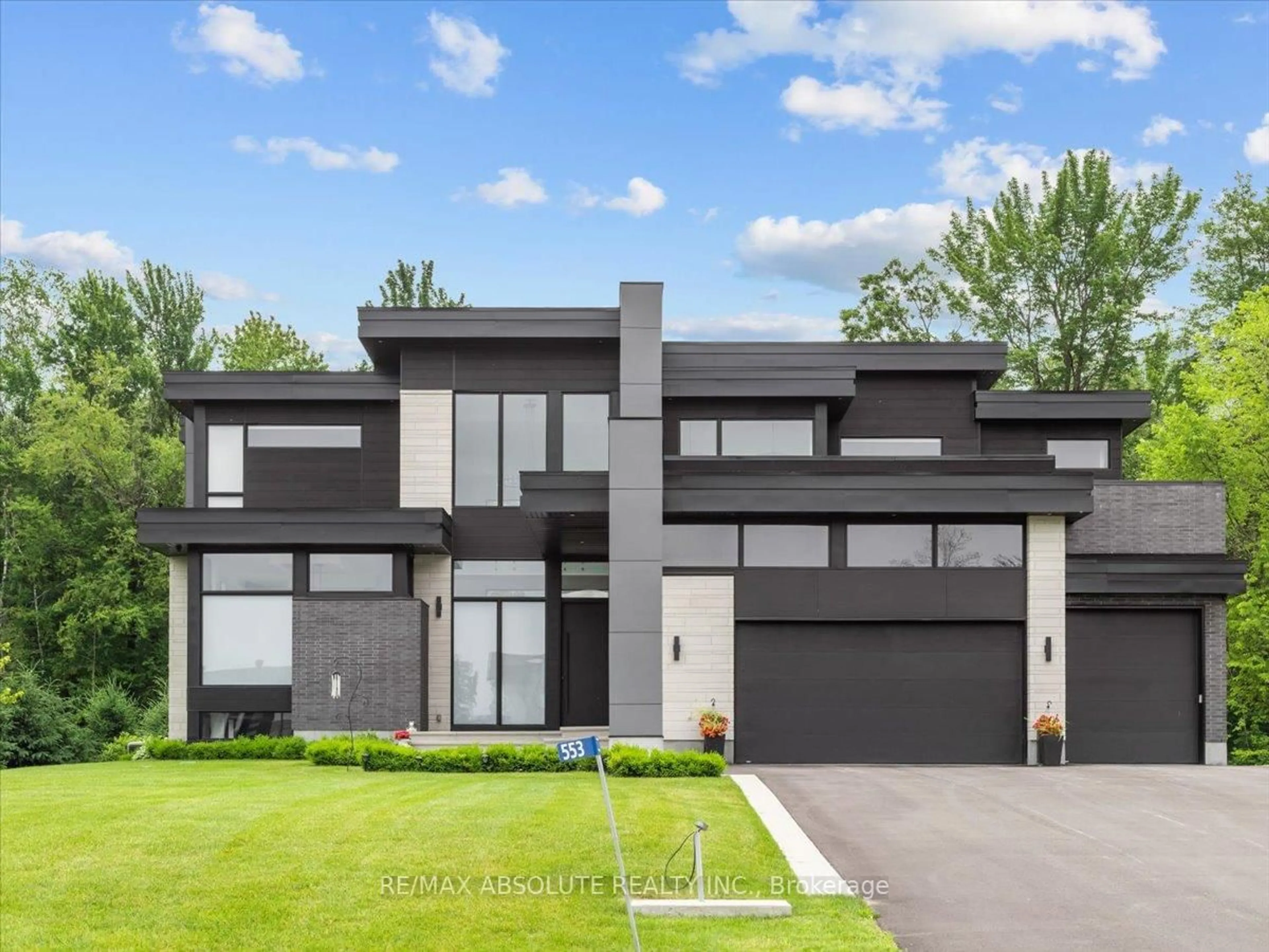 Home with brick exterior material, street for 553 SHOREWAY Dr, Greely Ontario K4P 0G3