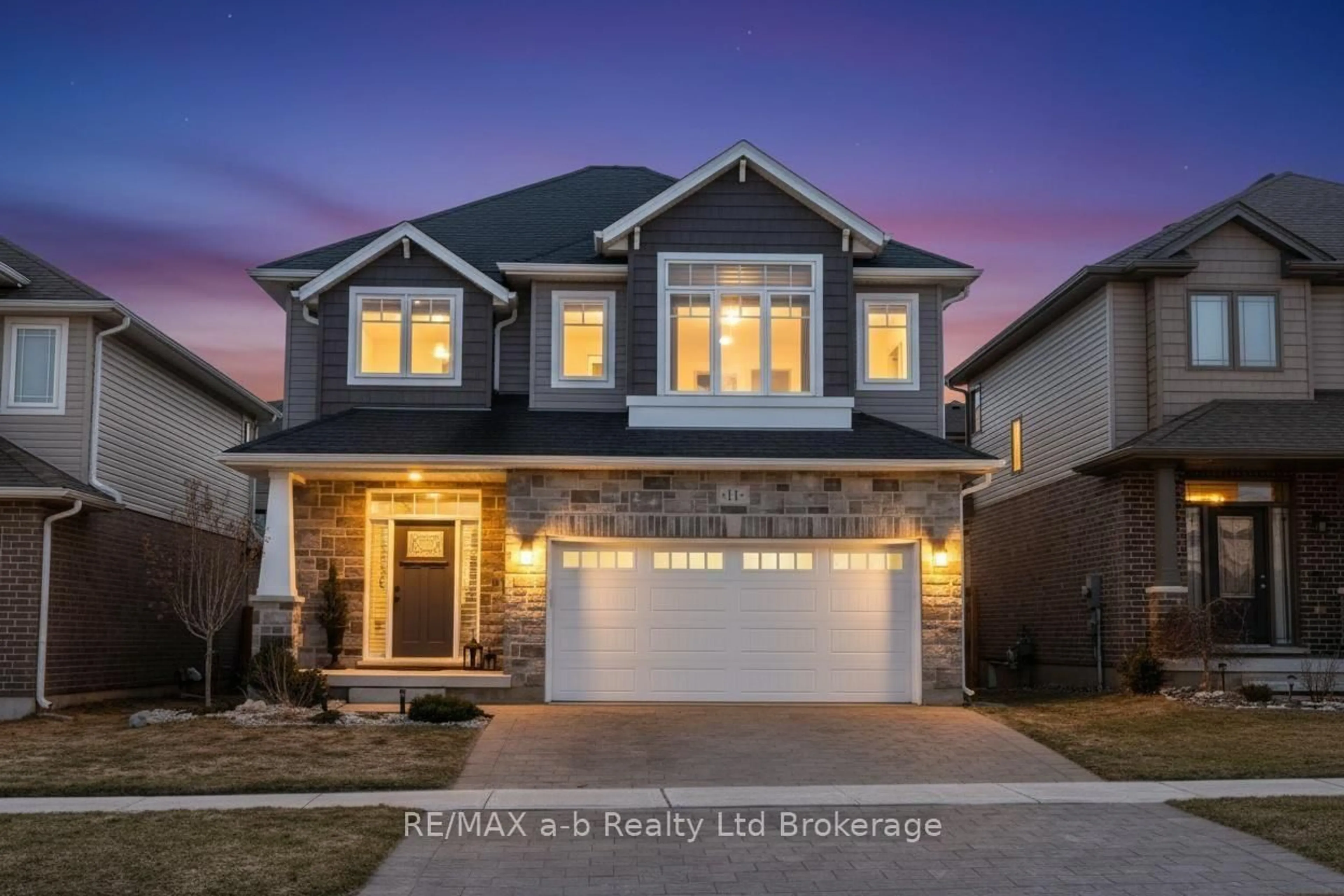 Home with brick exterior material, street for 11 CHAMBERLAIN Ave, Ingersoll Ontario N5C 0C6