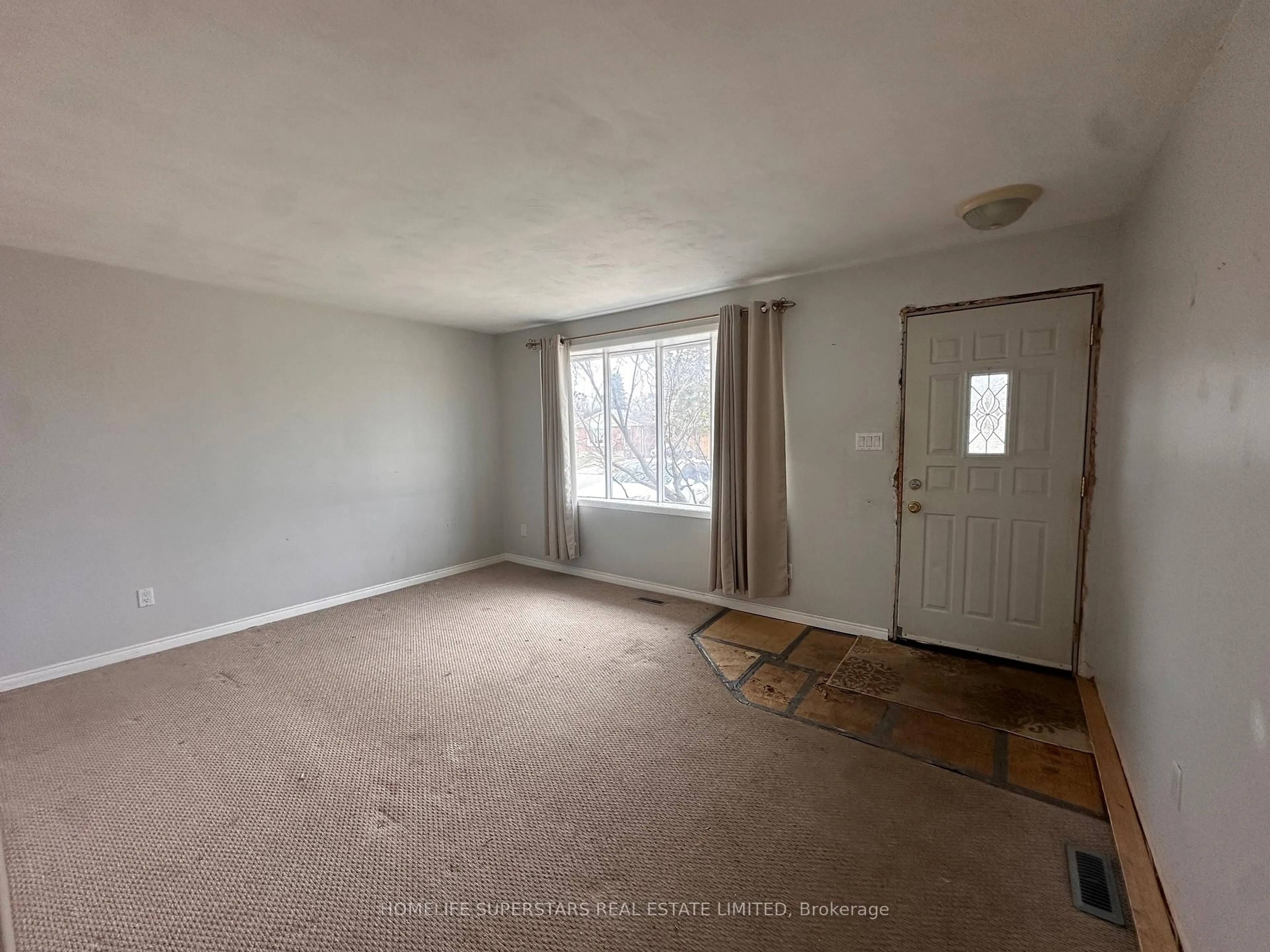 A pic of a room for 14 Locke Ave, St. Thomas Ontario N5P 3X2