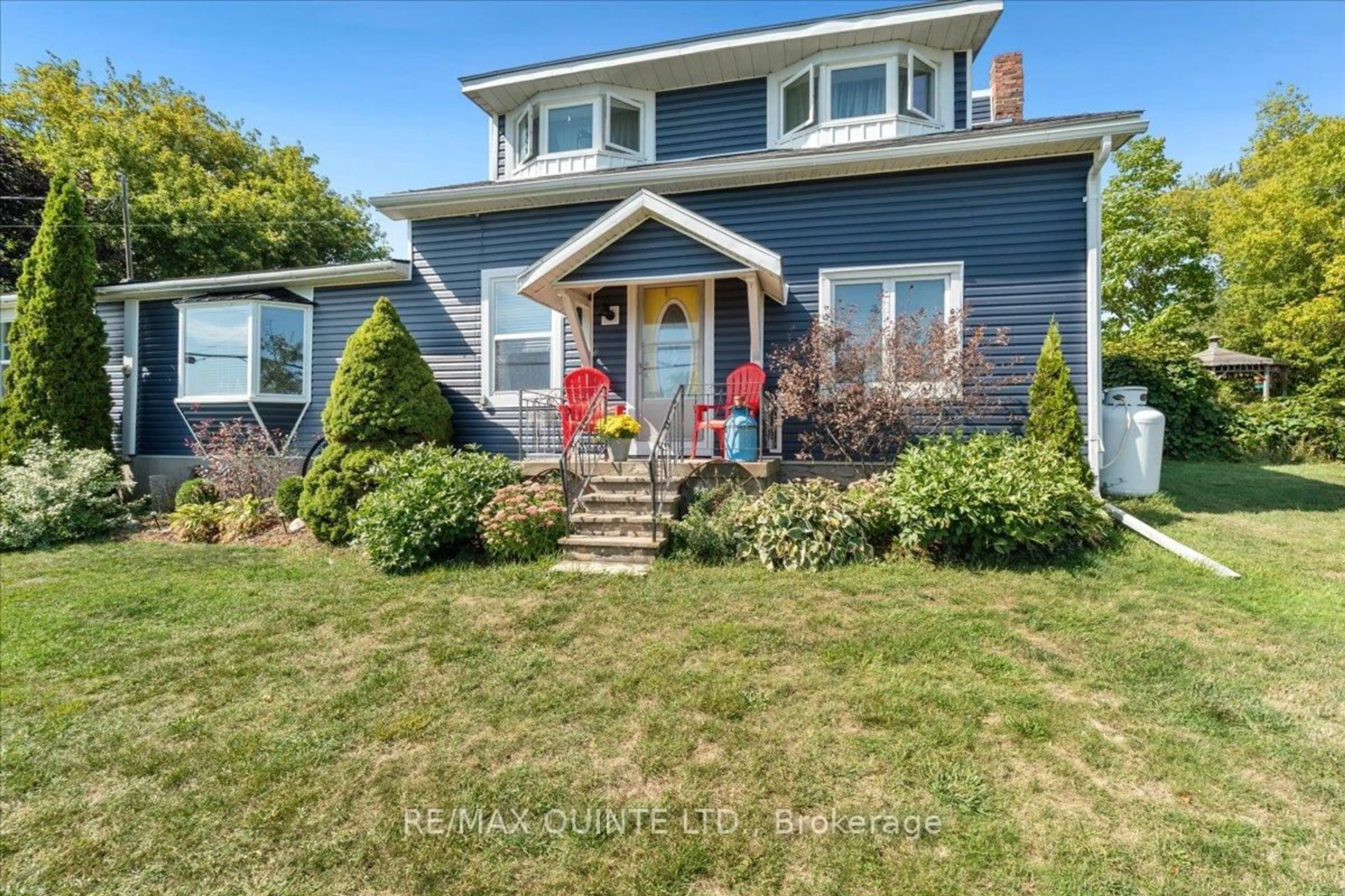 Home with vinyl exterior material, street for 7763 Loyalist Pkwy, Bath Ontario K0H 1G0