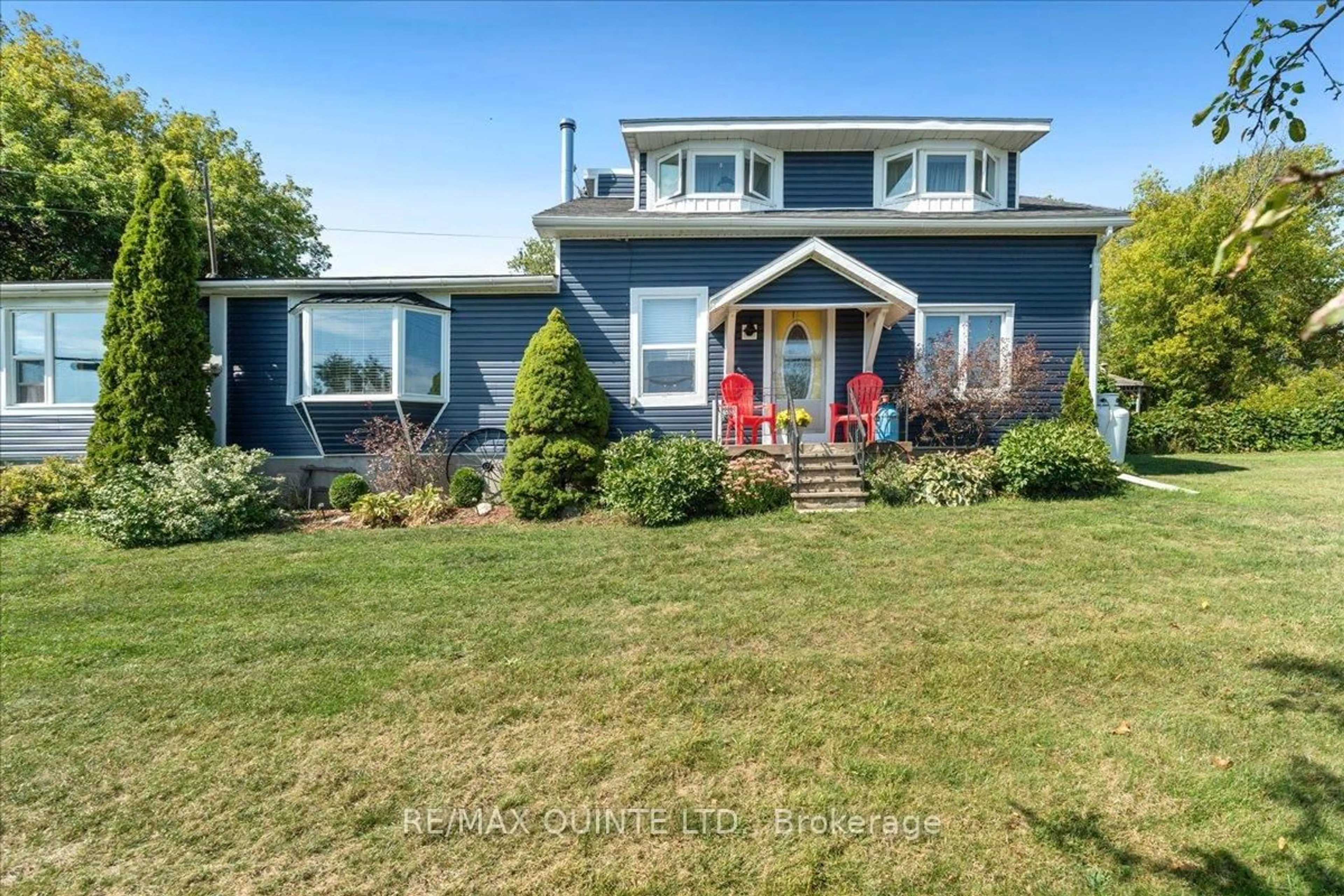 Home with vinyl exterior material, street for 7763 Loyalist Pkwy, Bath Ontario K0H 1G0