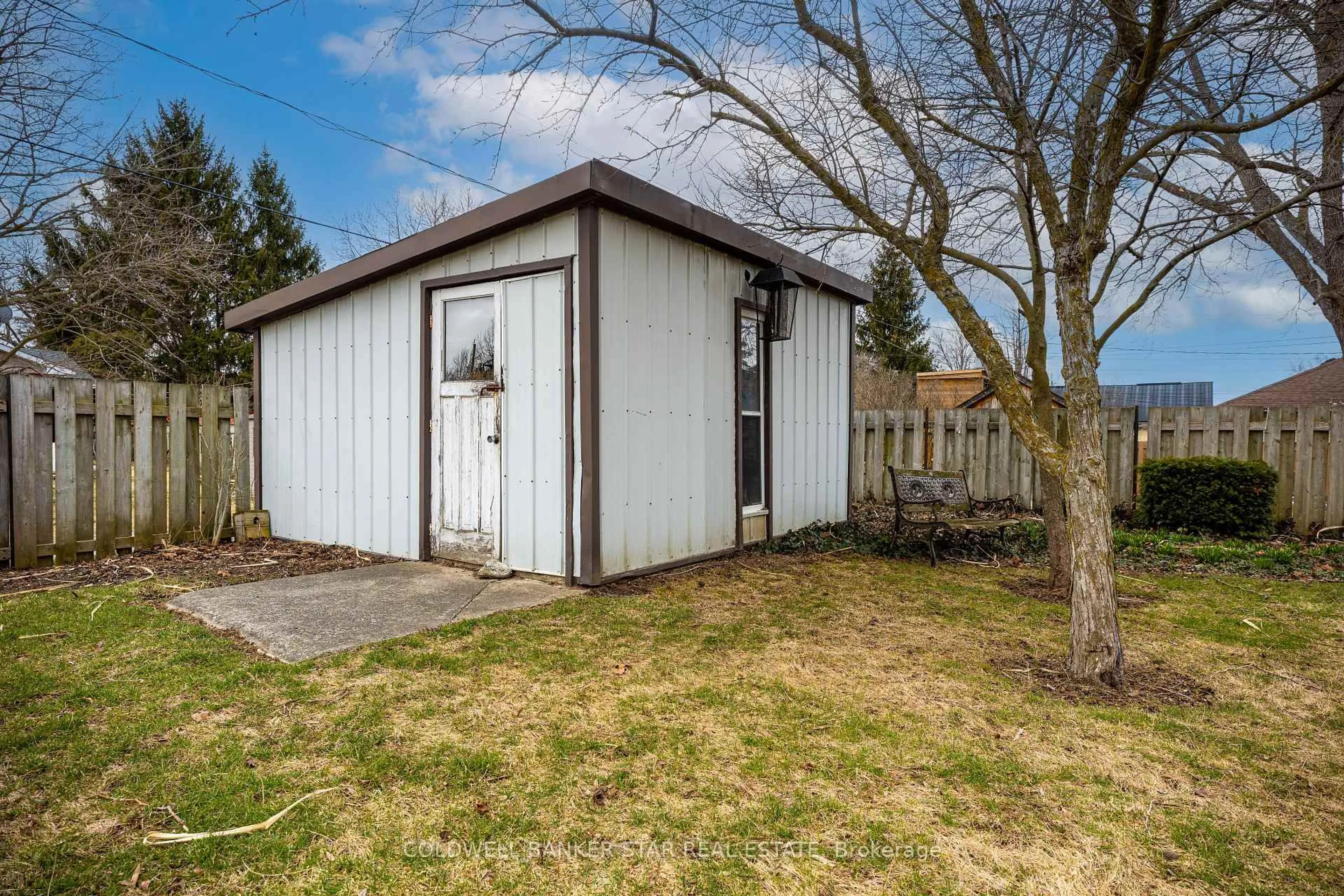 Shed for 179 Main St, North Middlesex Ontario N0M 1A0
