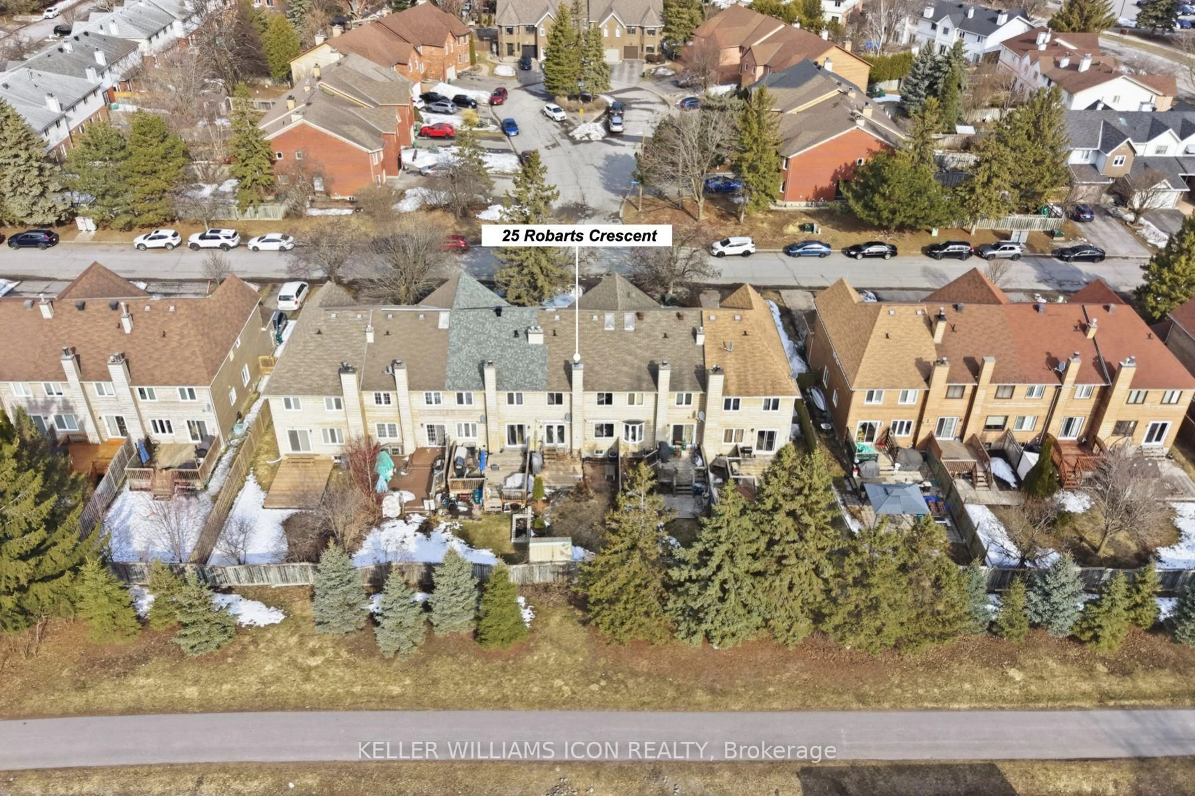 A pic from outside/outdoor area/front of a property/back of a property/a pic from drone, street for 25 Robarts Cres, Ottawa Ontario K2L 3Z4