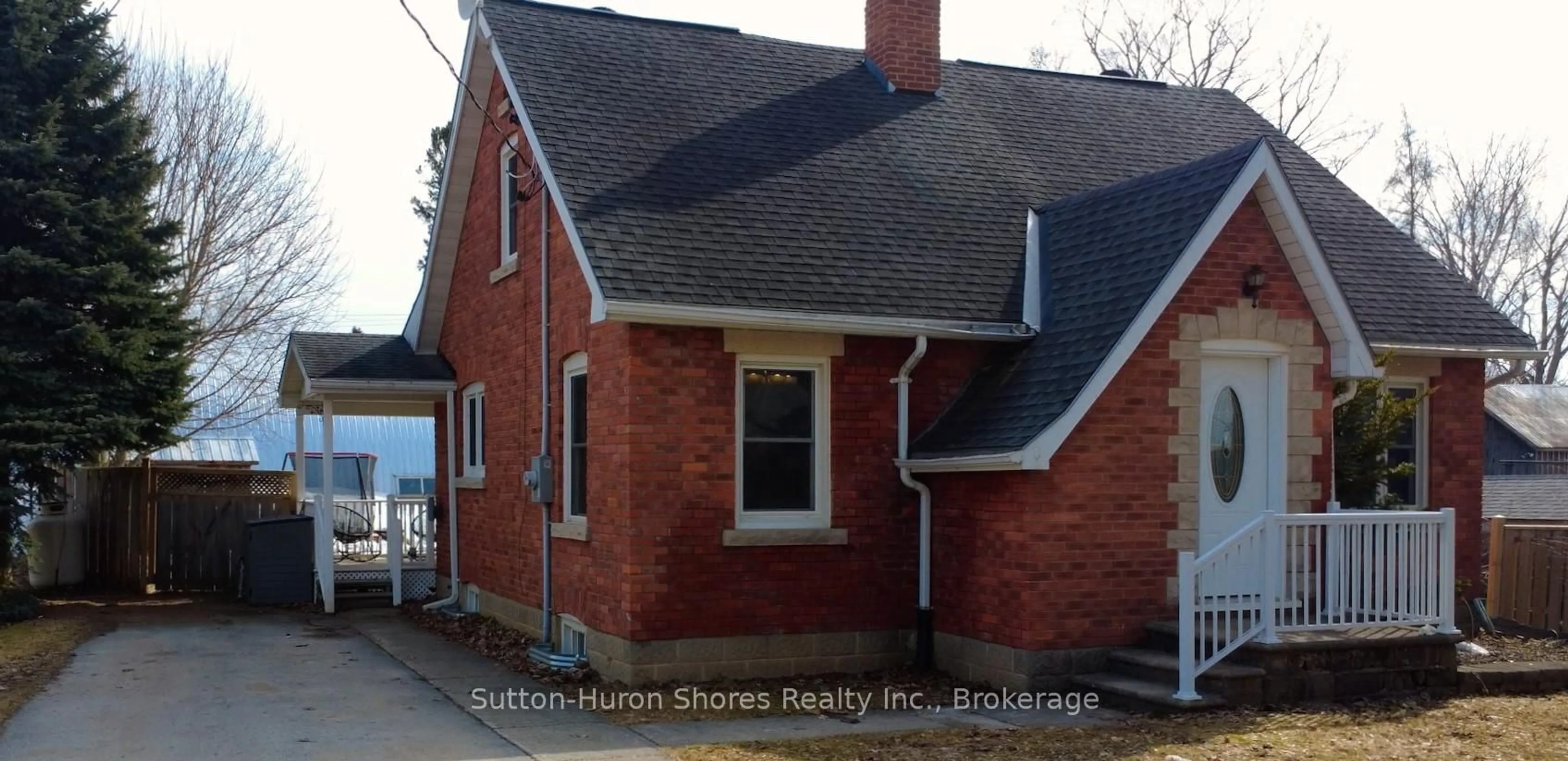 Home with brick exterior material, street for 7760 Highway 21, Arran-Elderslie Ontario N0H 1A0