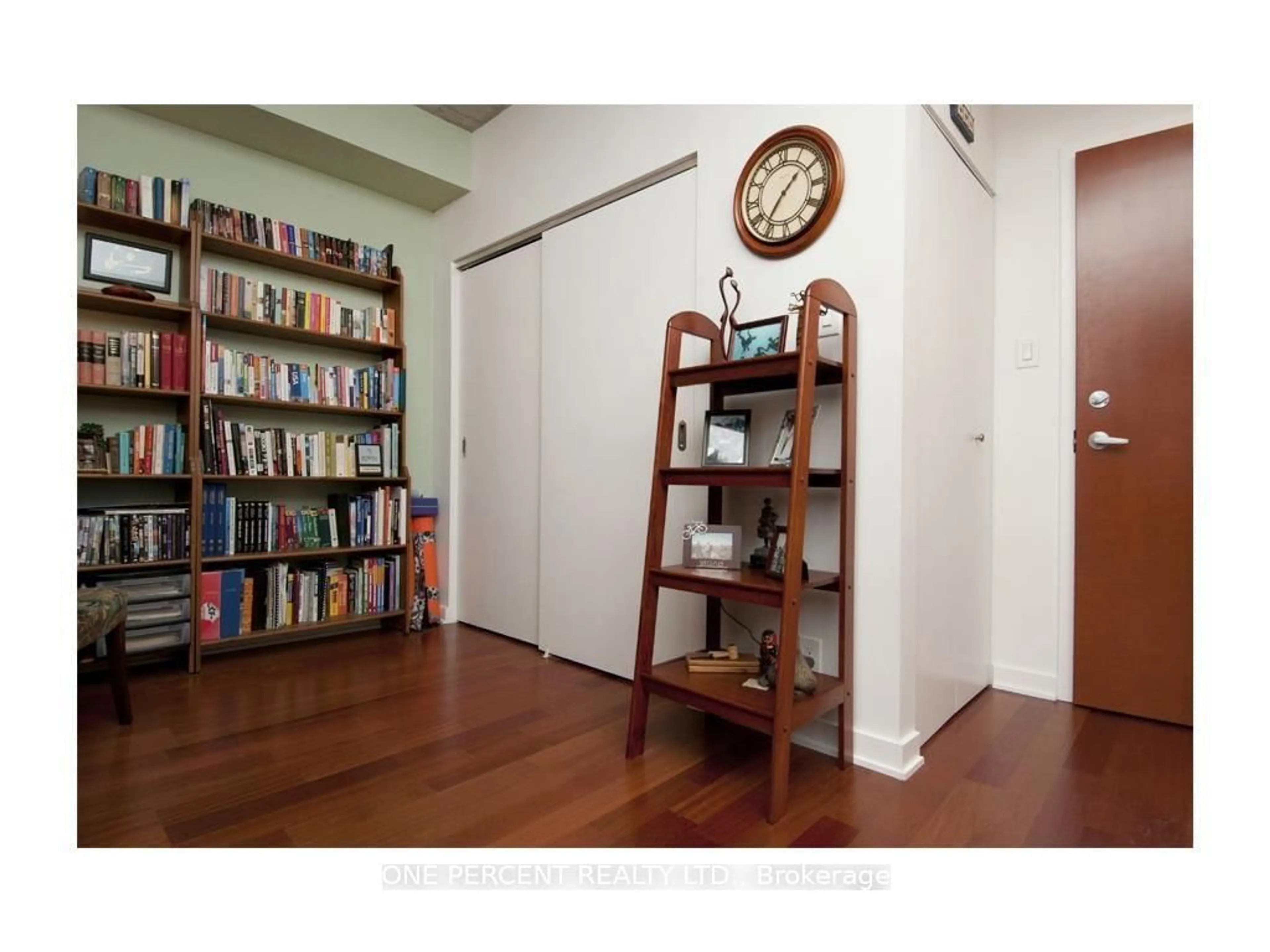 Unknown for 324 Laurier Ave #1208, Ottawa Ontario K1N 6P6