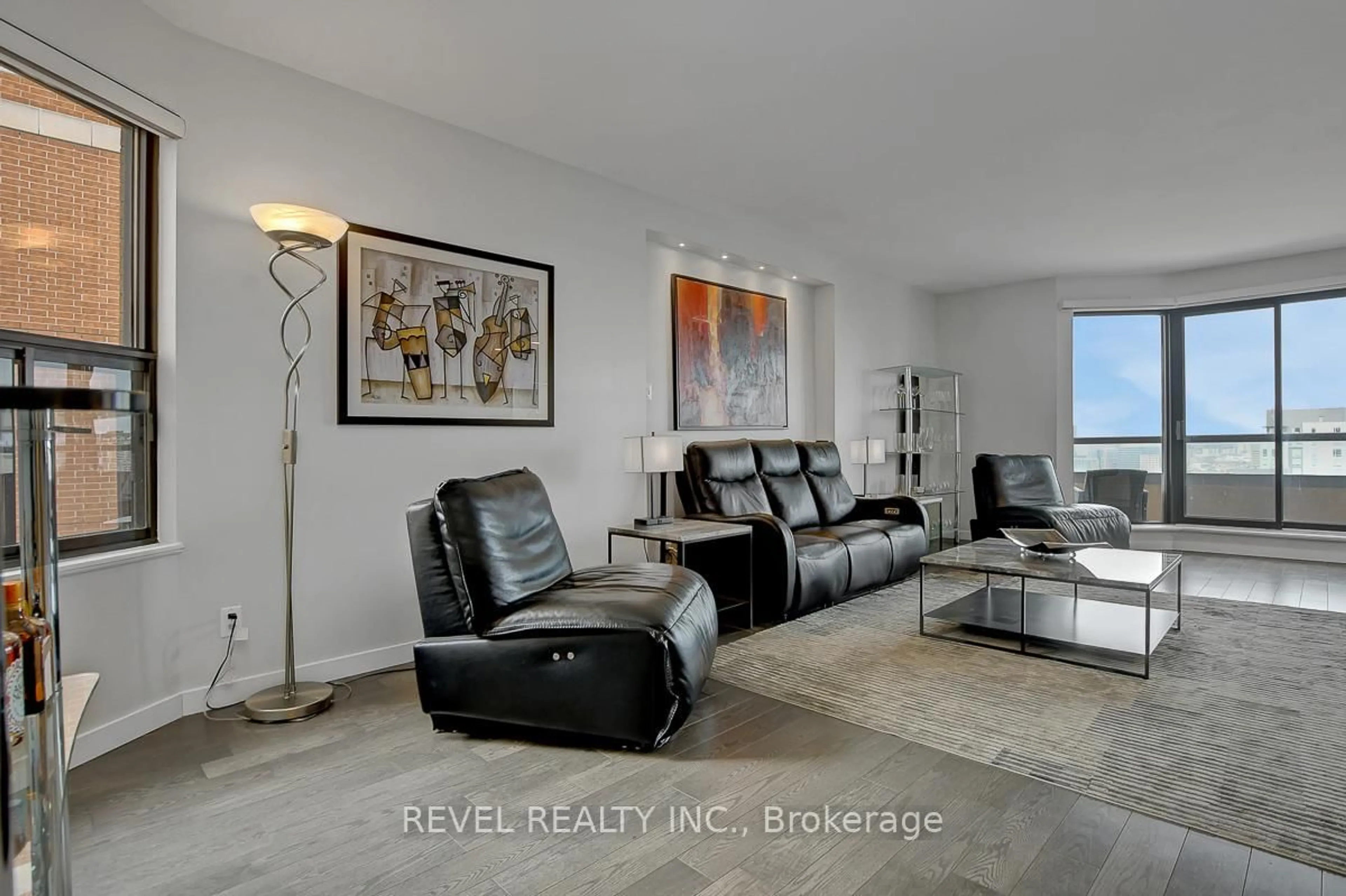 Living room with furniture, ceramic/tile floor for 556 Laurier Ave #2101, Ottawa Ontario K1R 7X2