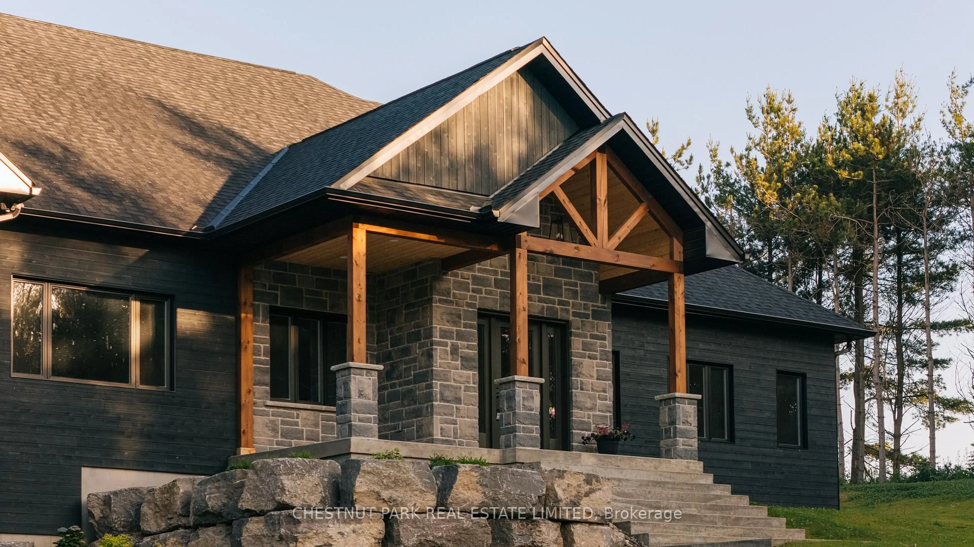 Home with brick exterior material, building for 675528 Hurontario St, Mono Ontario L9V 0Z9