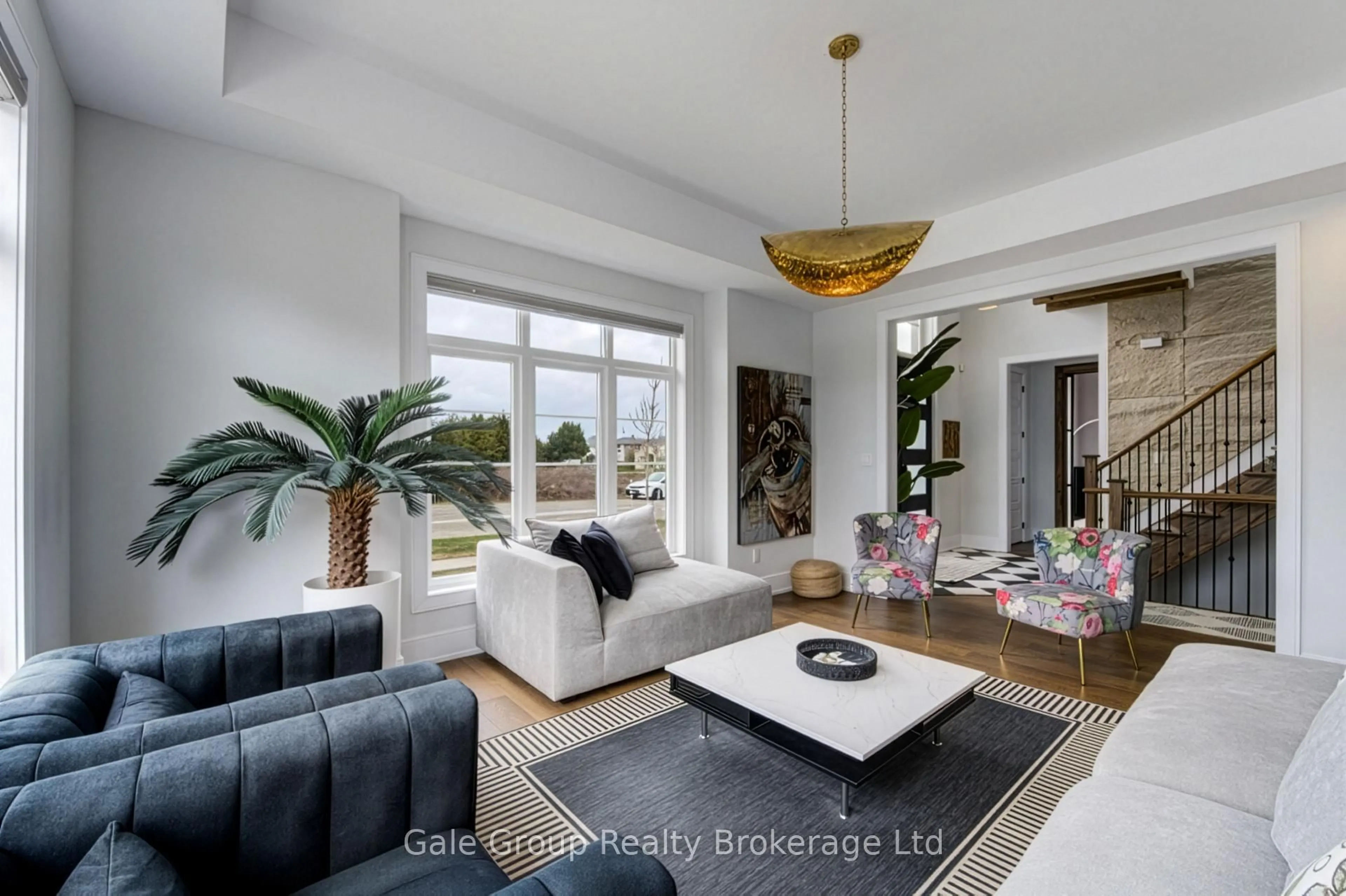 Living room with furniture, unknown for 301 Somme St, Woodstock Ontario N4T 0K3