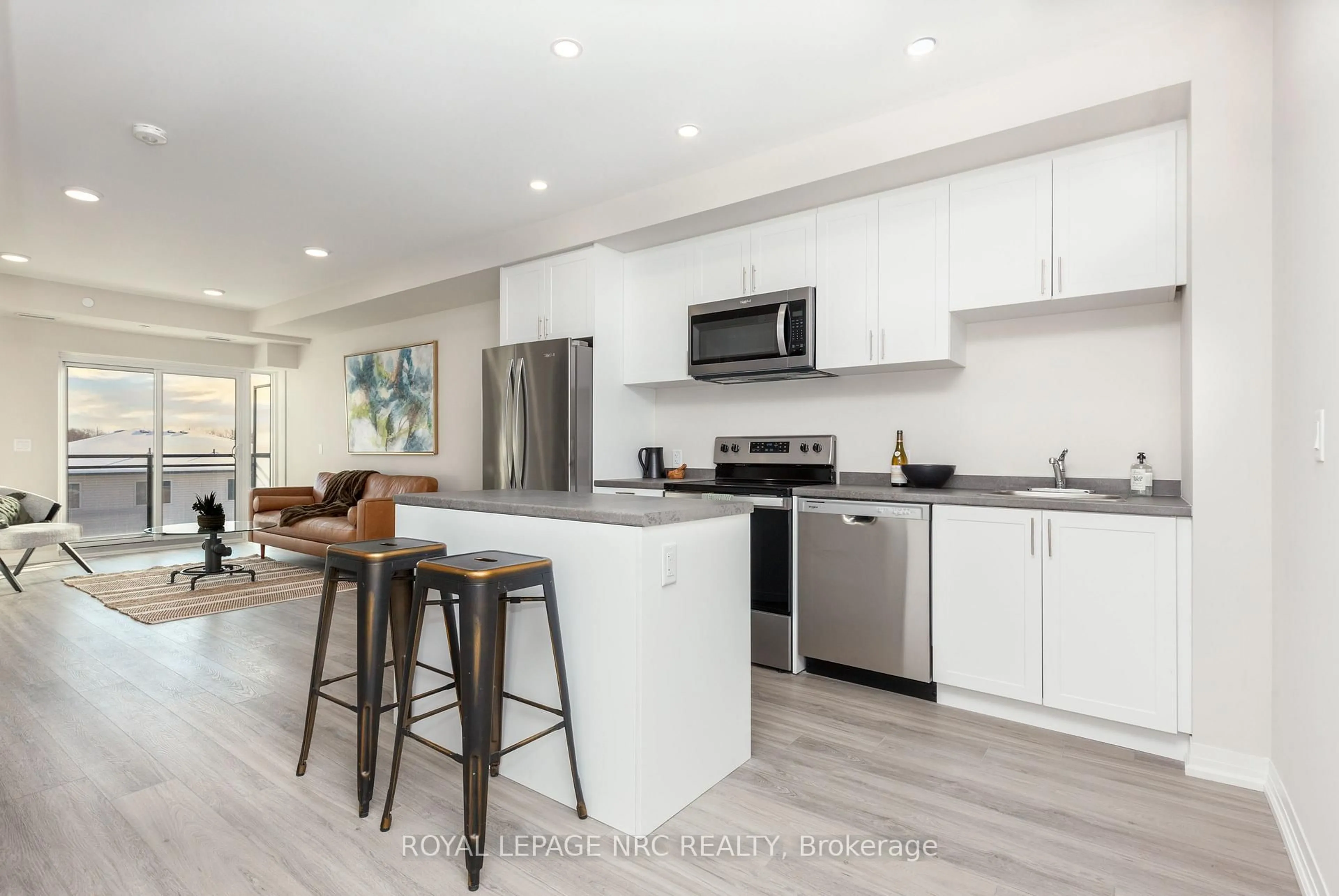 Open concept kitchen, unknown for 50 HERRICK Ave #LP07, St. Catharines Ontario L2P 2T9