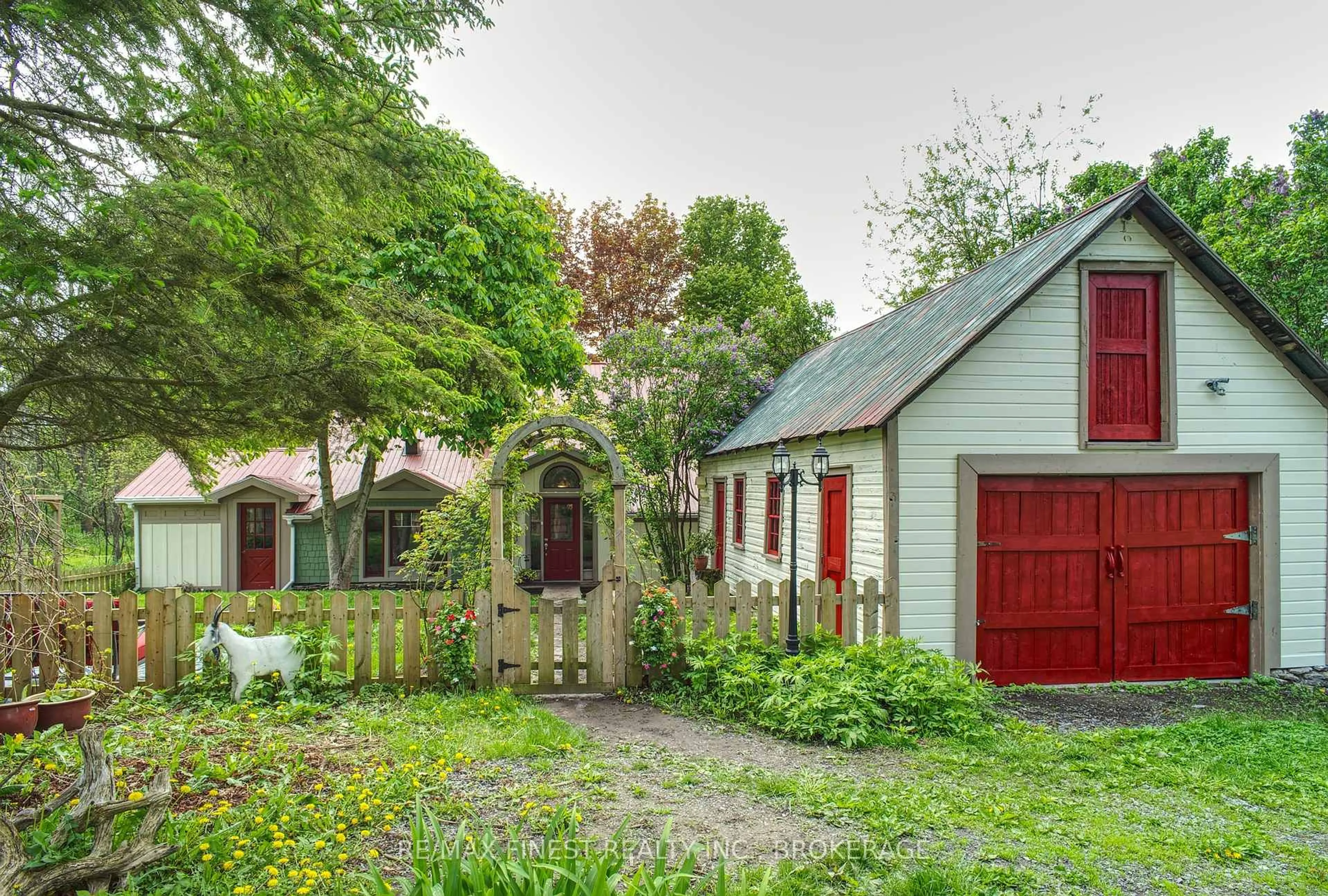 Shed for 14005 FRONT Rd, Stella Ontario K0H 2S0