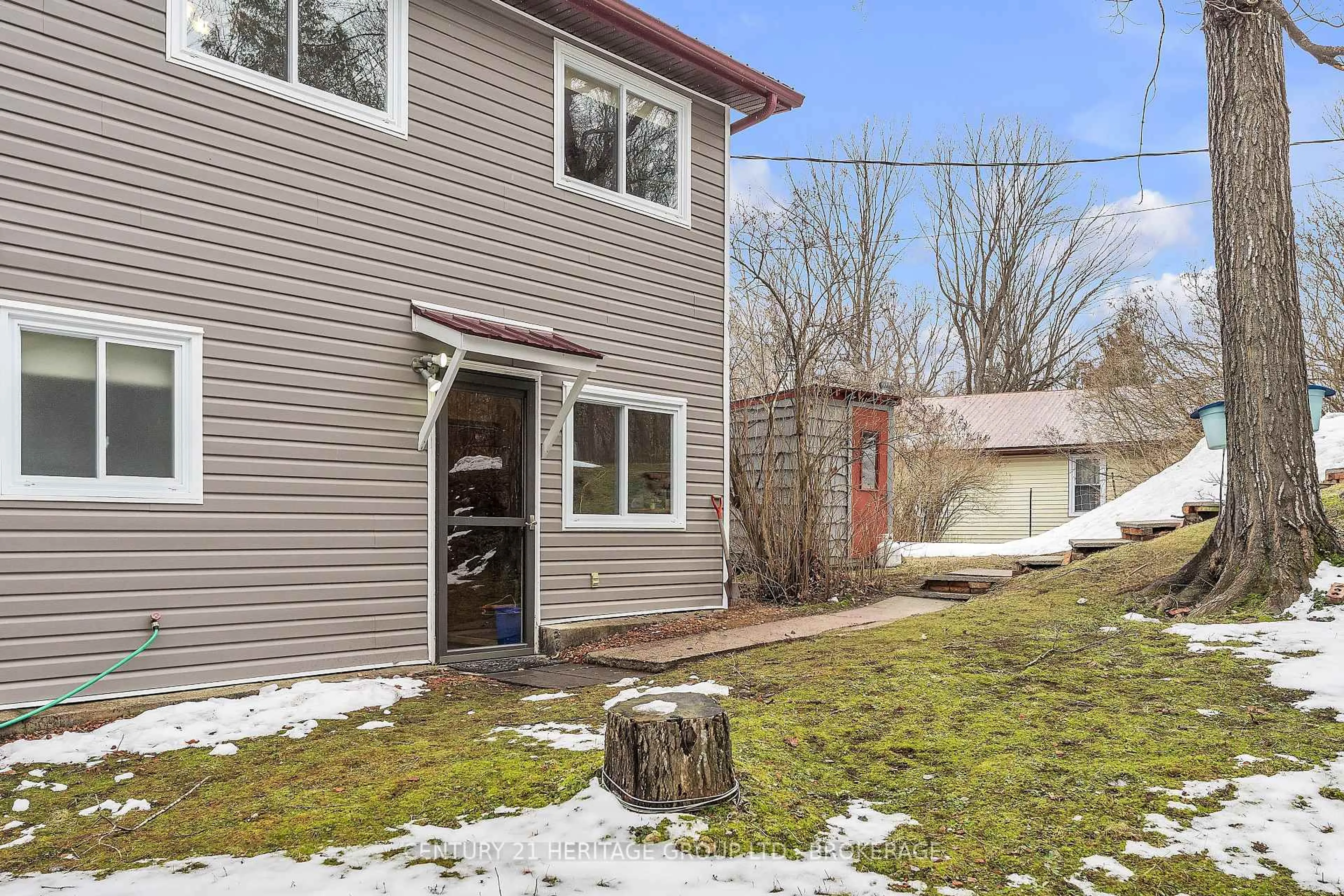 Patio, street for 245 Taggart Lane, Rideau Lakes Ontario K0G 1X0