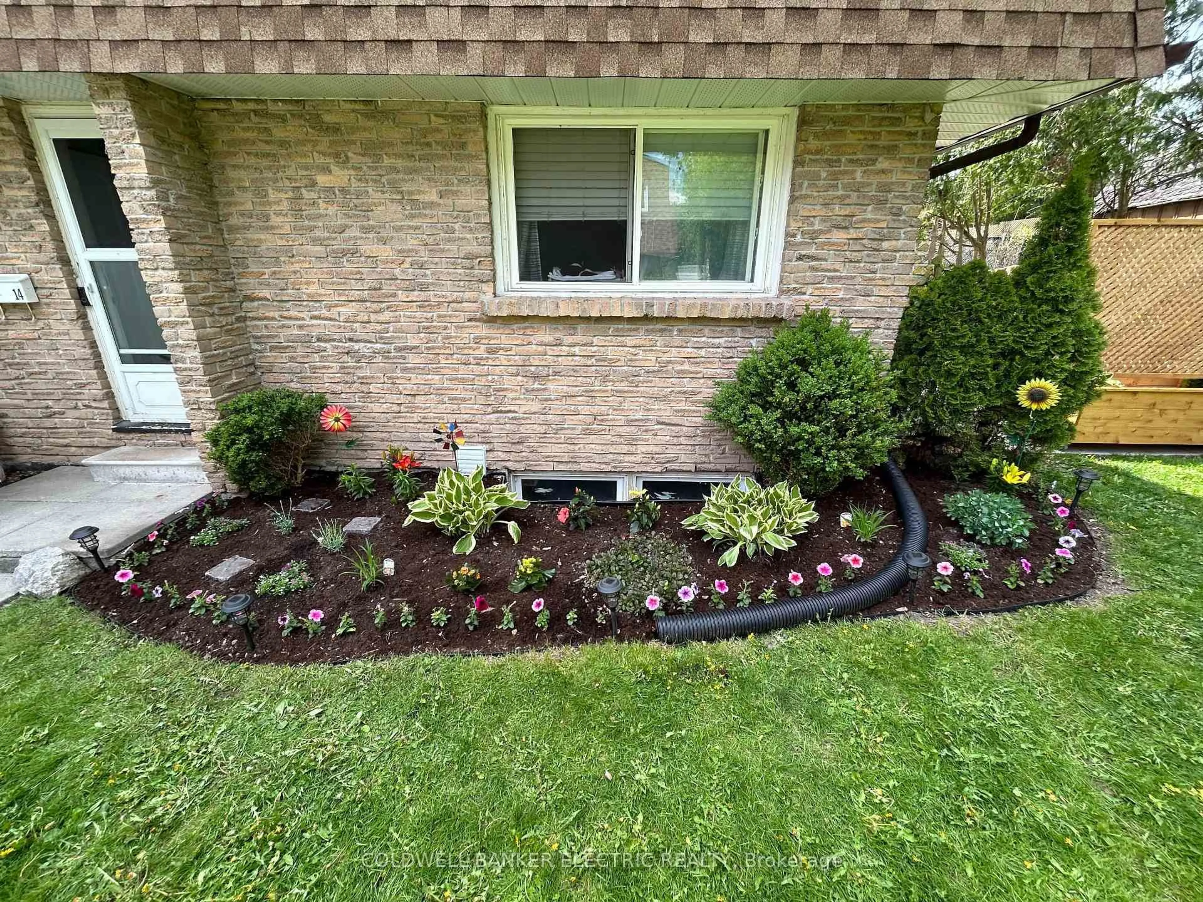 Unknown for 740 Chamberlain St #14, Peterborough Ontario K9J 4M3