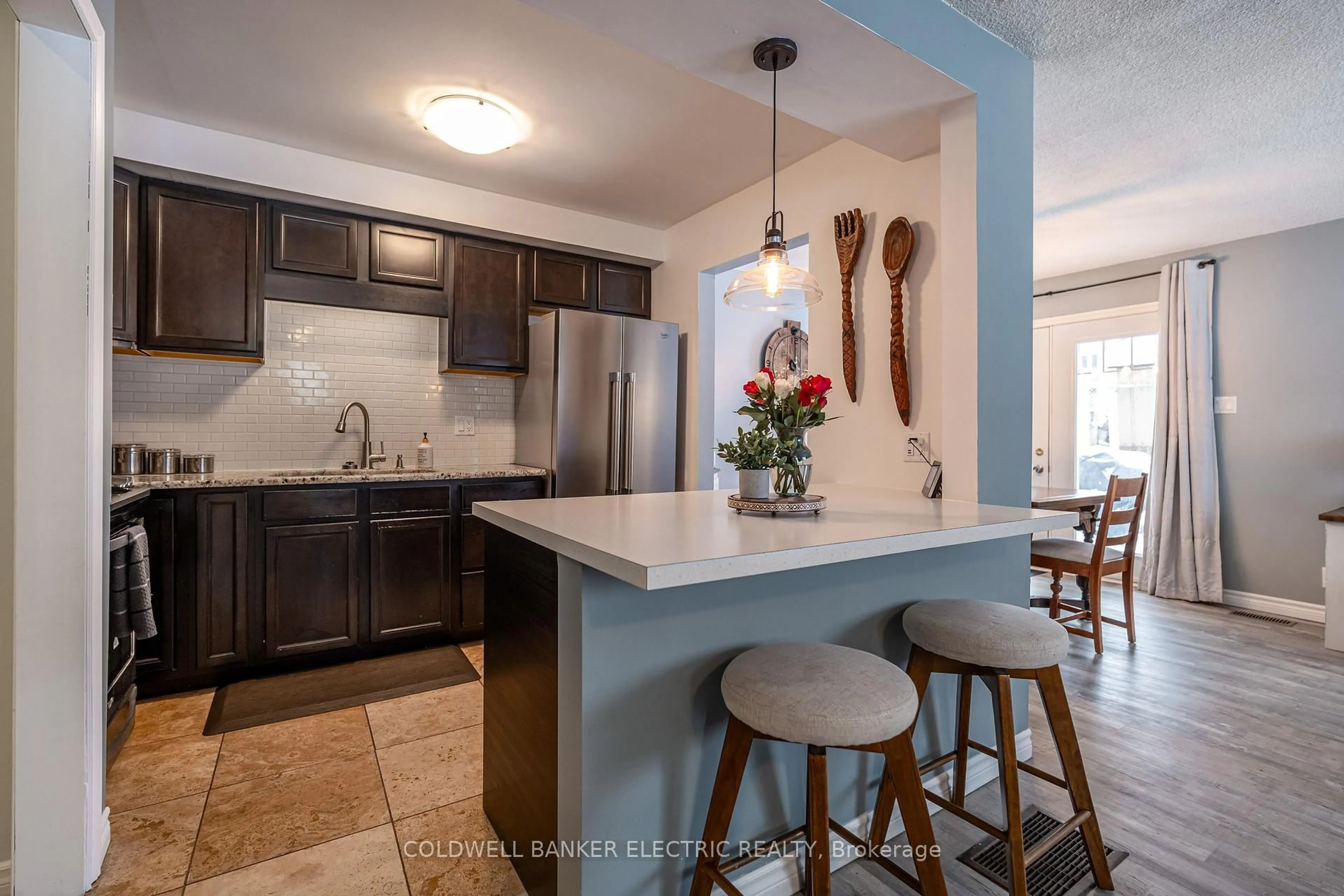 Open concept kitchen, ceramic/tile floor for 740 Chamberlain St #14, Peterborough Ontario K9J 4M3