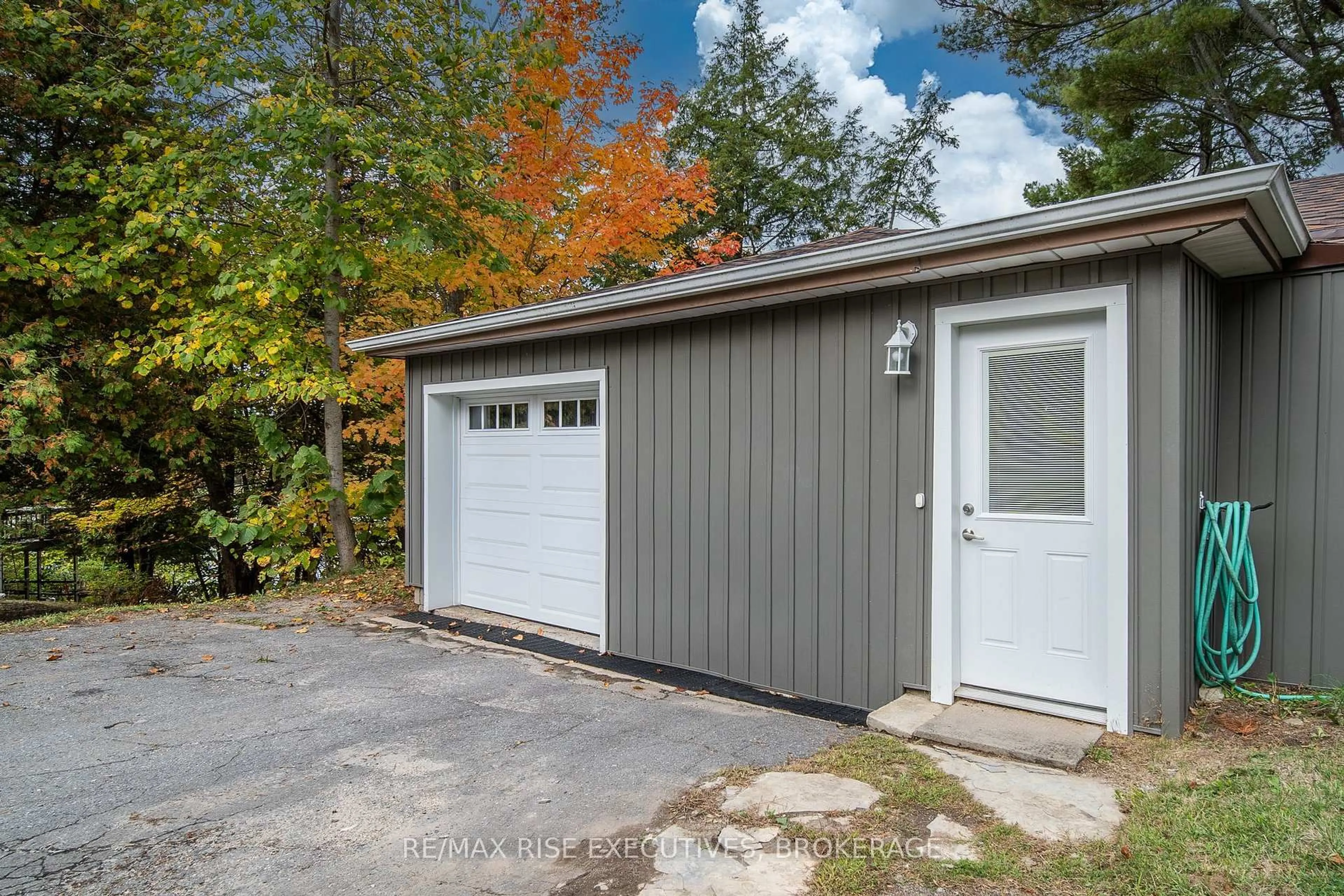 Shed for 1017 Woods Lane, Hartington Ontario K0H 1W0