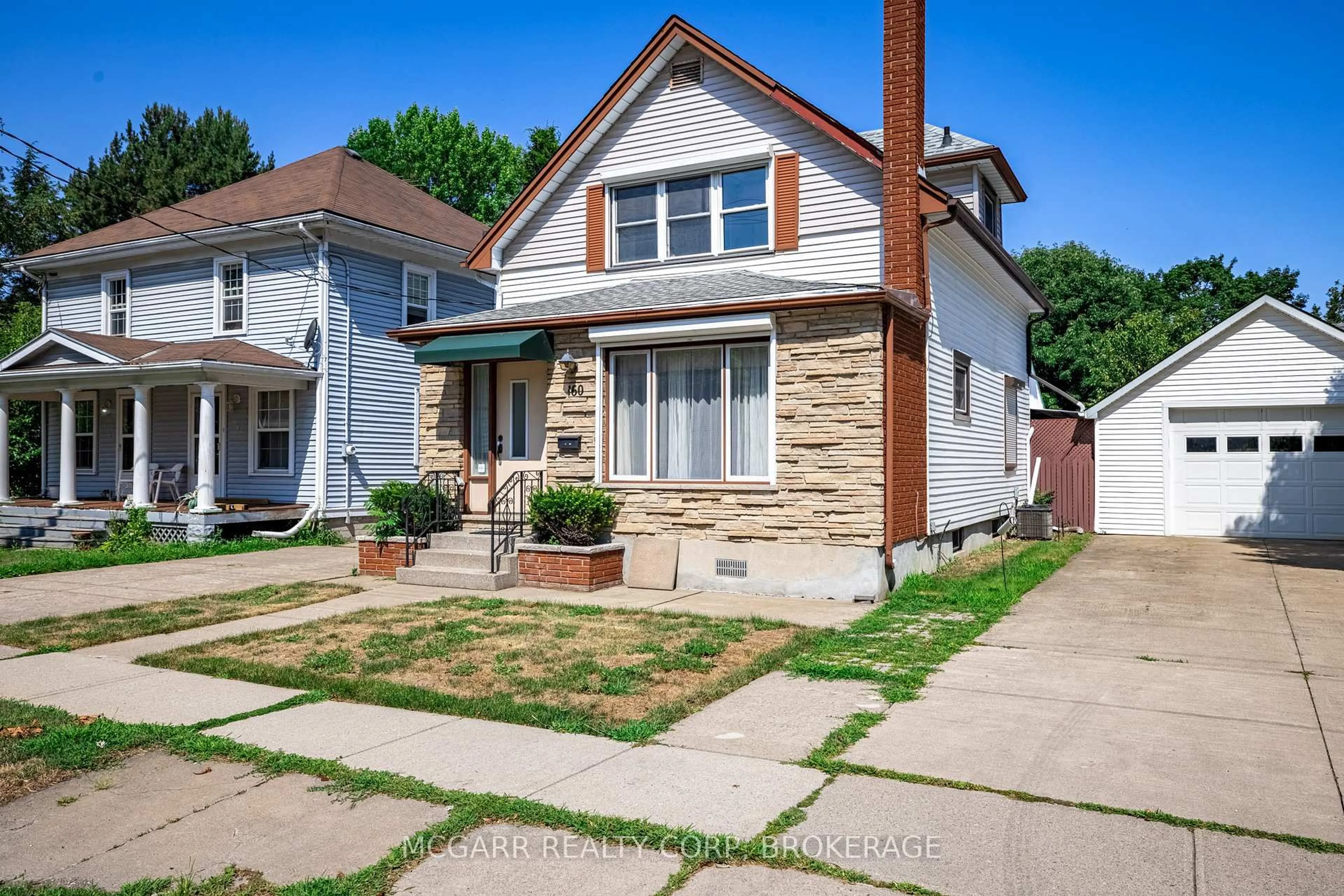 Home with brick exterior material, street for 160 Main St, St. Catharines Ontario L2N 4V5