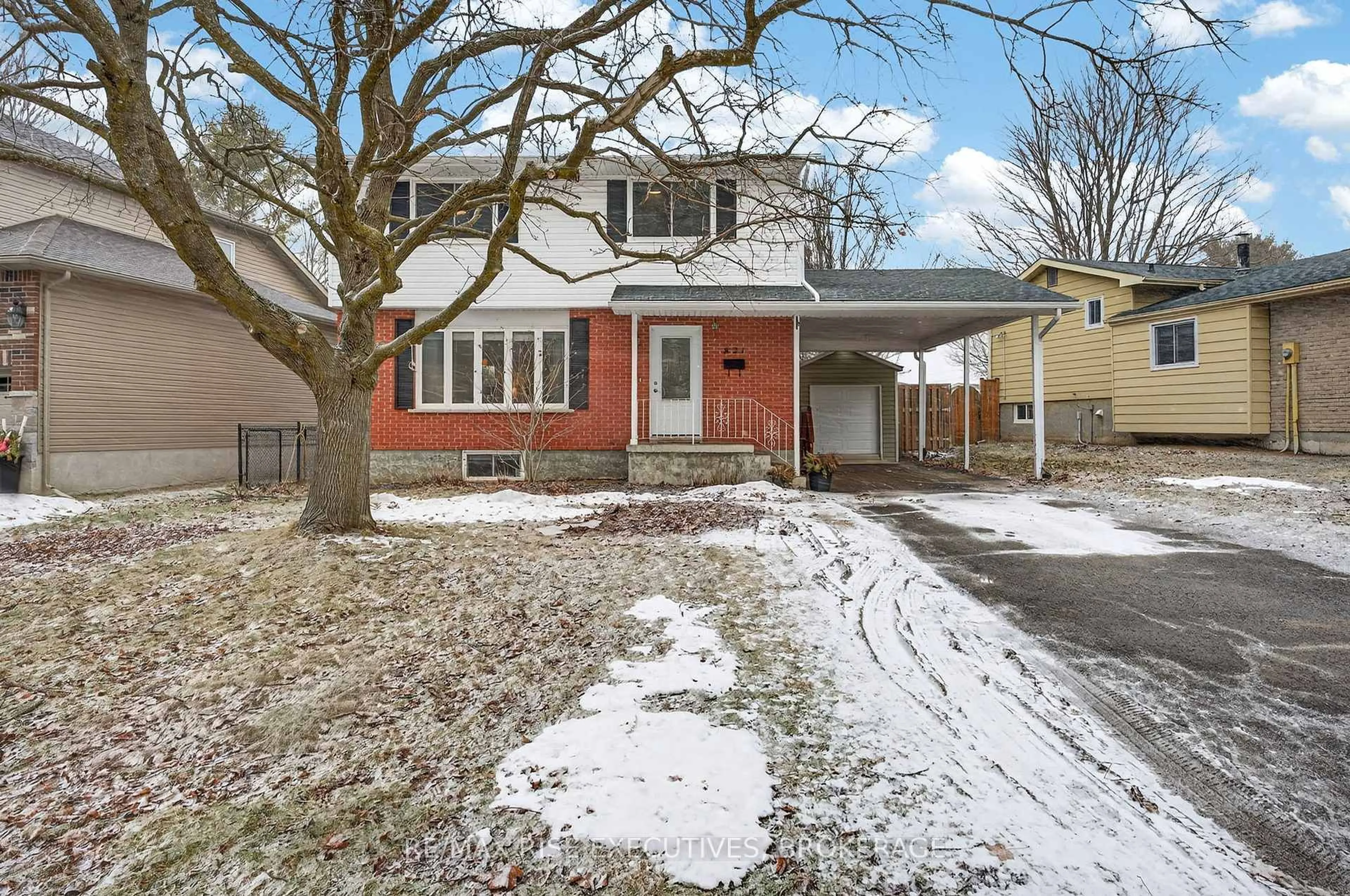 Unknown for 821 Mona Dr, Kingston Ontario K7M 6Z7