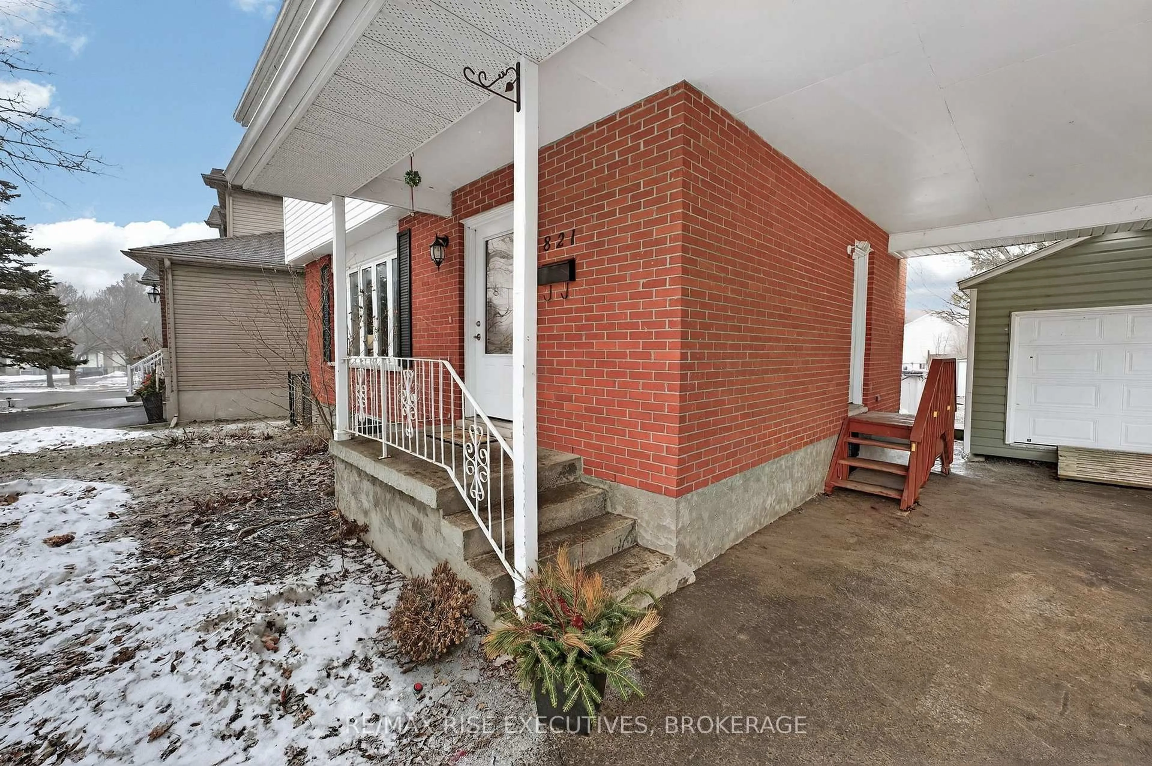 Unknown for 821 Mona Dr, Kingston Ontario K7M 6Z7