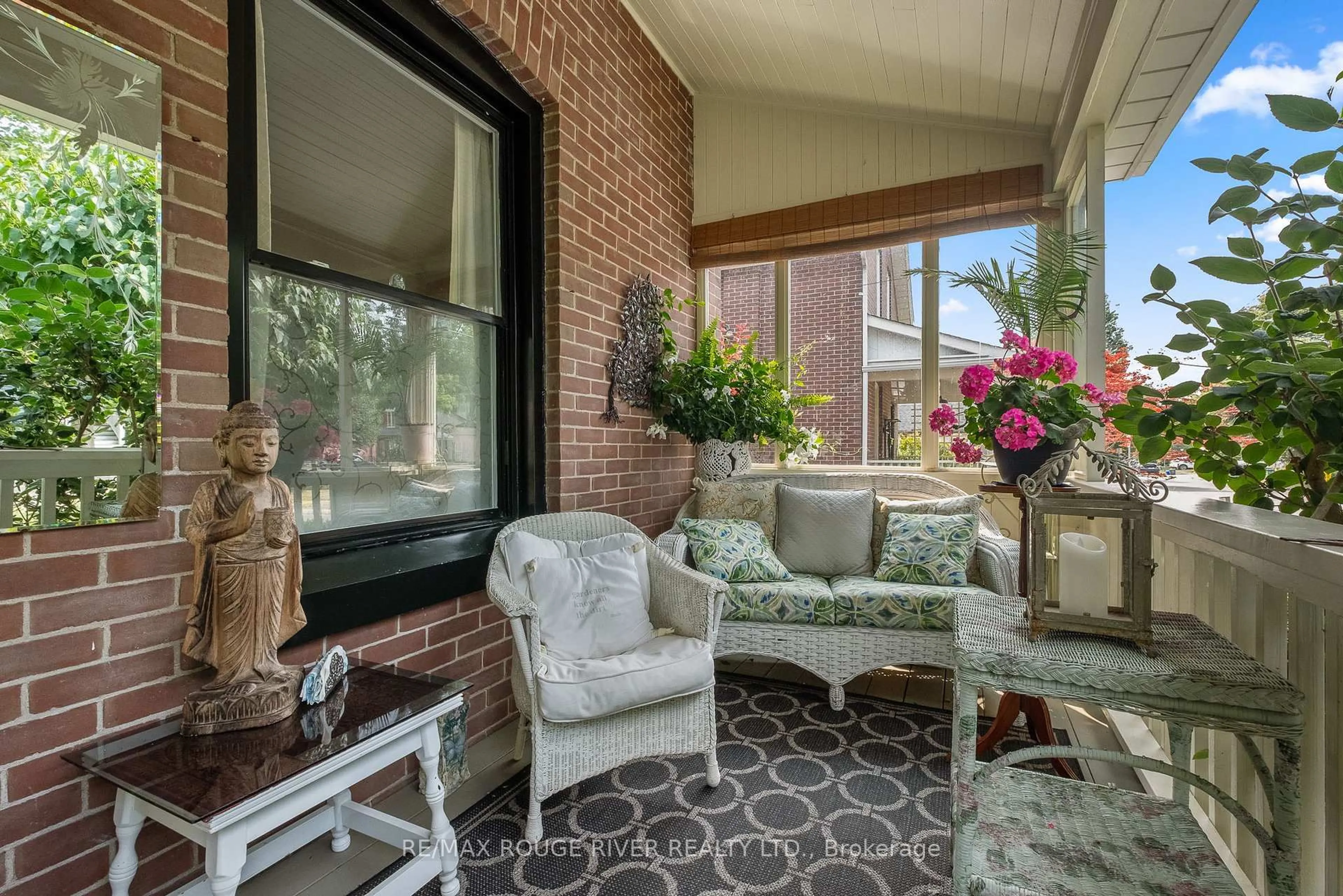 Patio, street for 185 Chapel St, Cobourg Ontario K9A 1J6