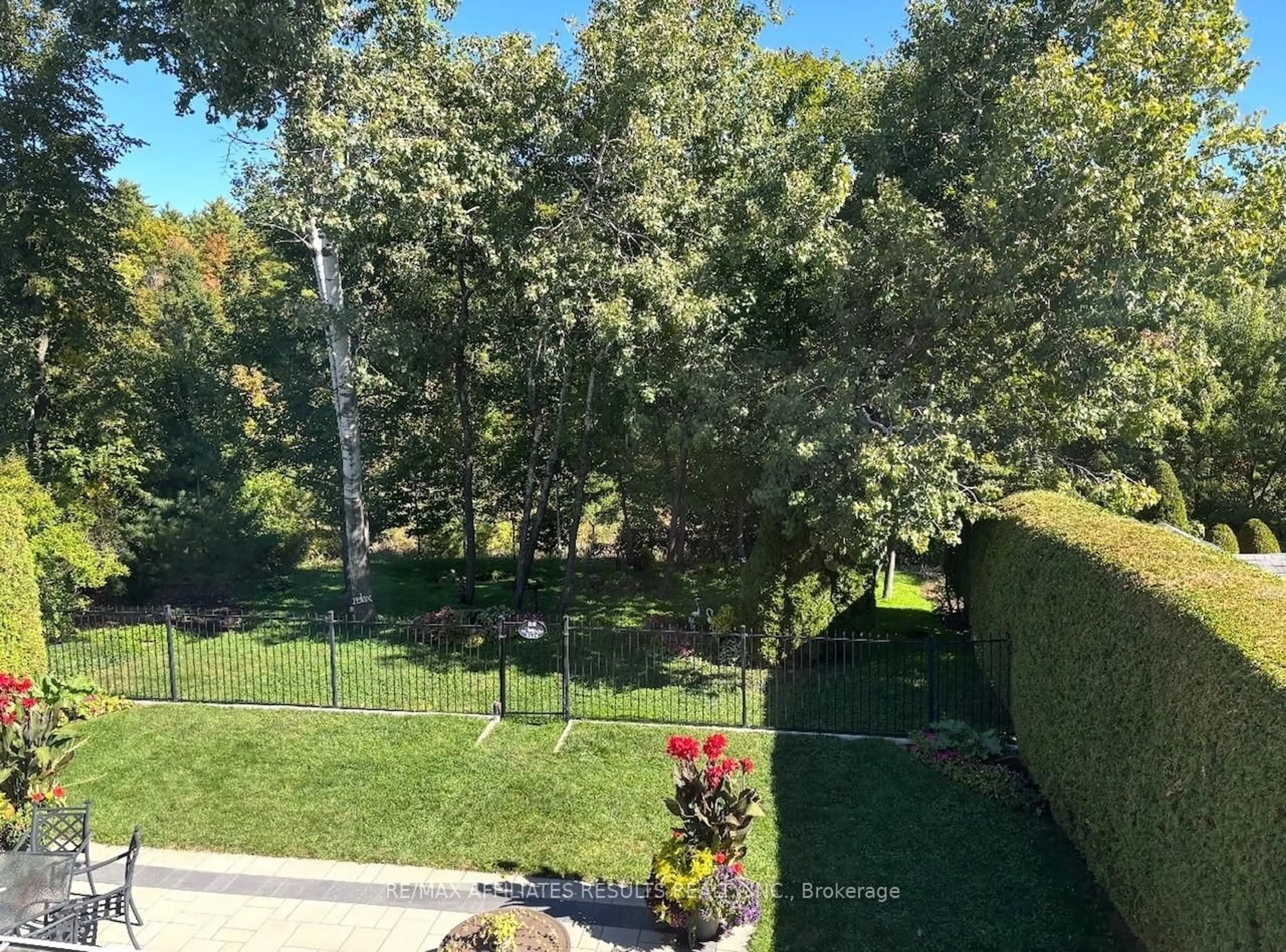A pic from outside/outdoor area/front of a property/back of a property/a pic from drone, forest/trees view for 1789 Turnberry Rd, Orleans Ontario K1E 3V1
