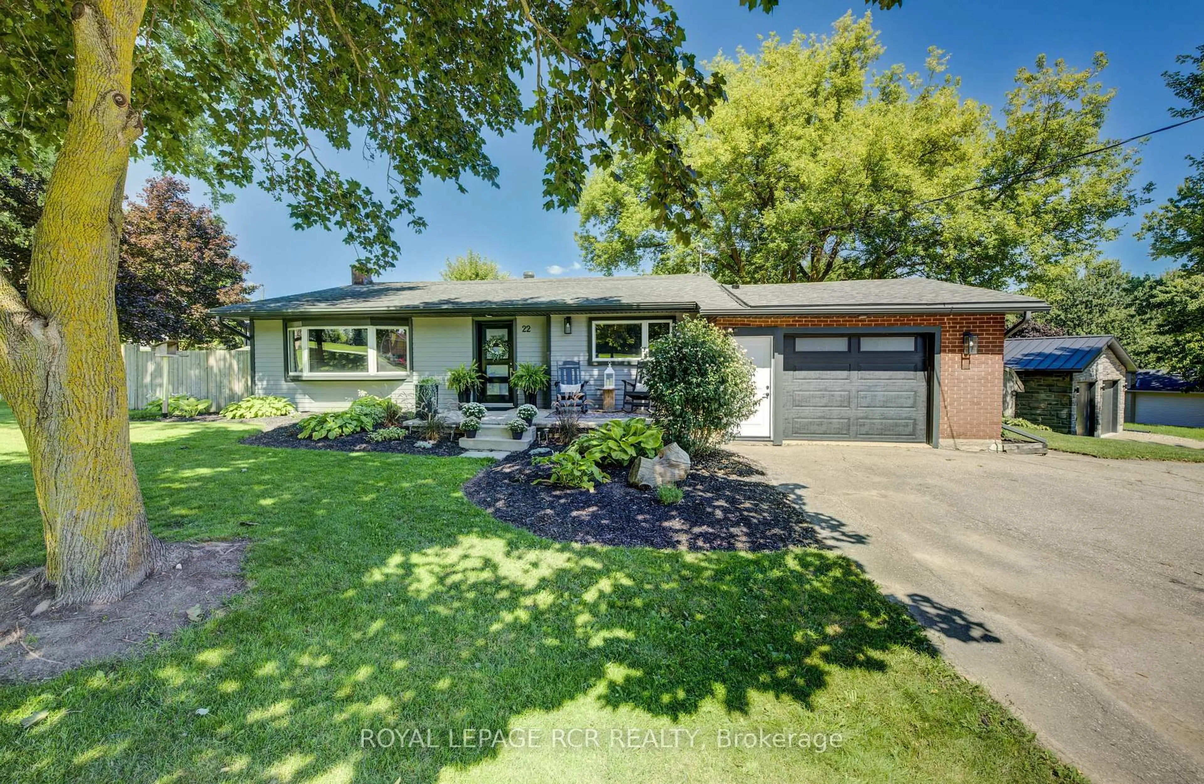 Unknown for 22 Smith Dr, Mapleton Ontario N0G 1P0