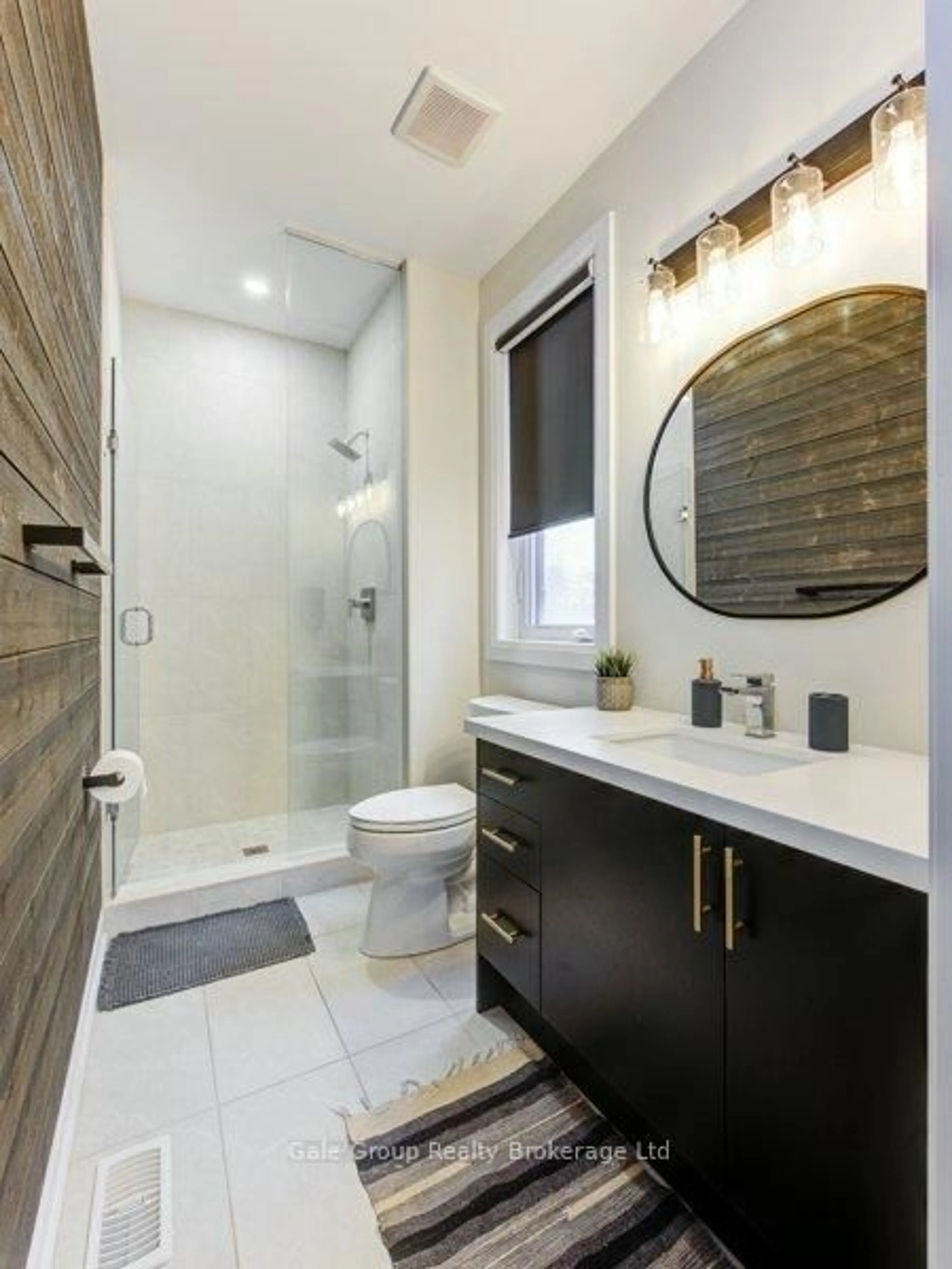 Contemporary bathroom, ceramic/tile floor for 409 Somme St, Woodstock Ontario N4T 0K3