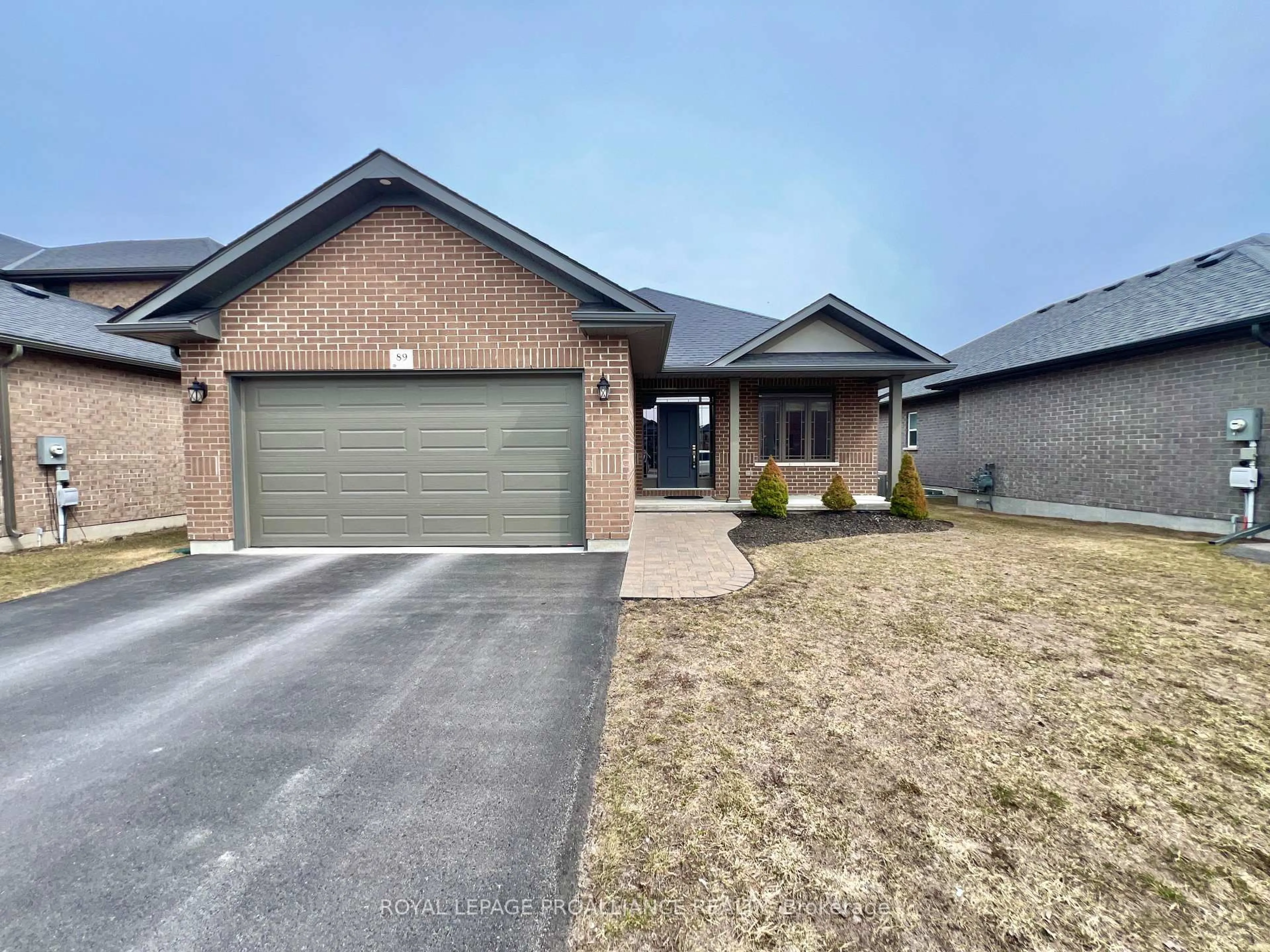 Home with brick exterior material, street for 89 Hampton Ridge Dr, Belleville Ontario K8N 0E6