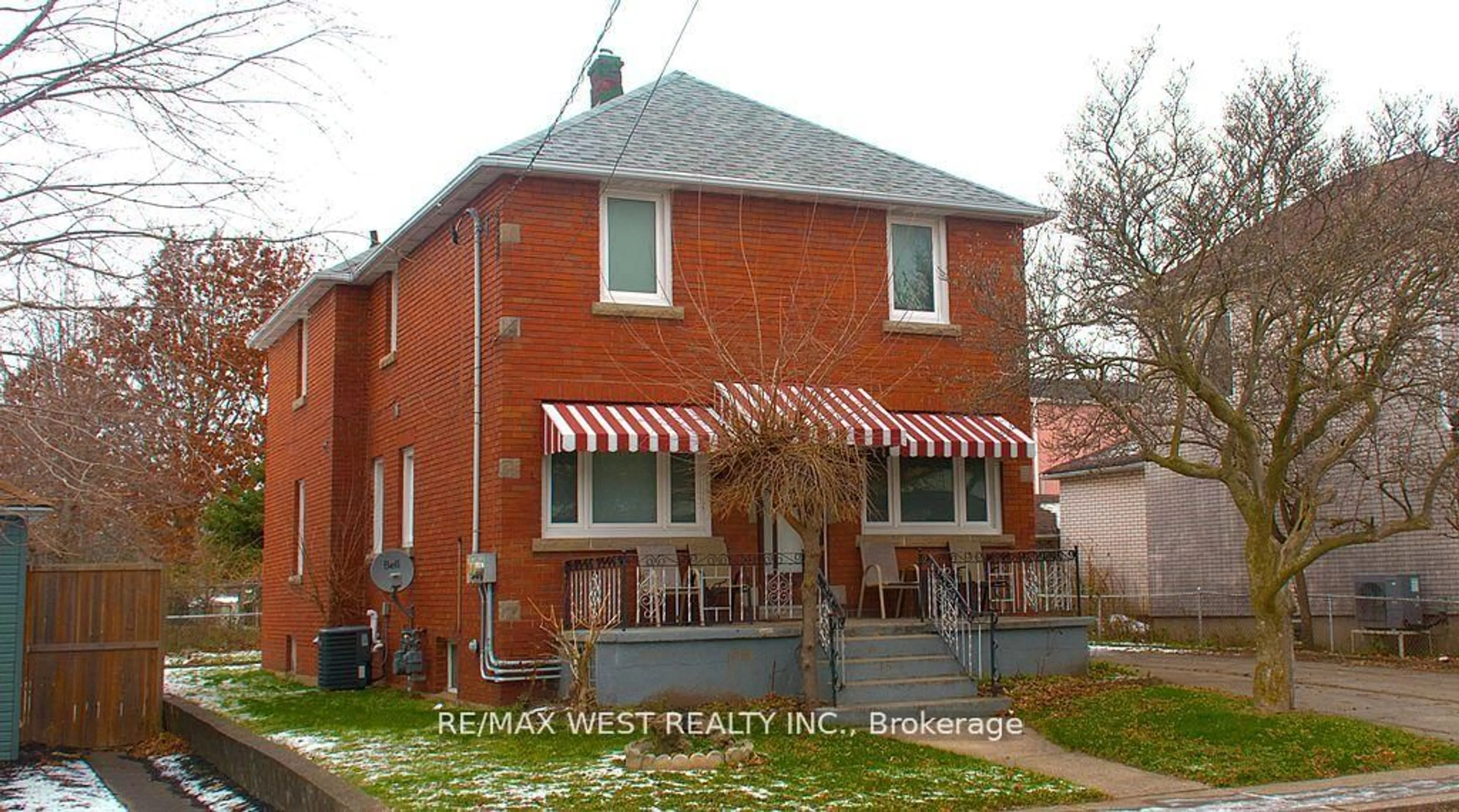 Home with brick exterior material, street for 5177 Kitchener St, Niagara Falls Ontario L2G 1B4
