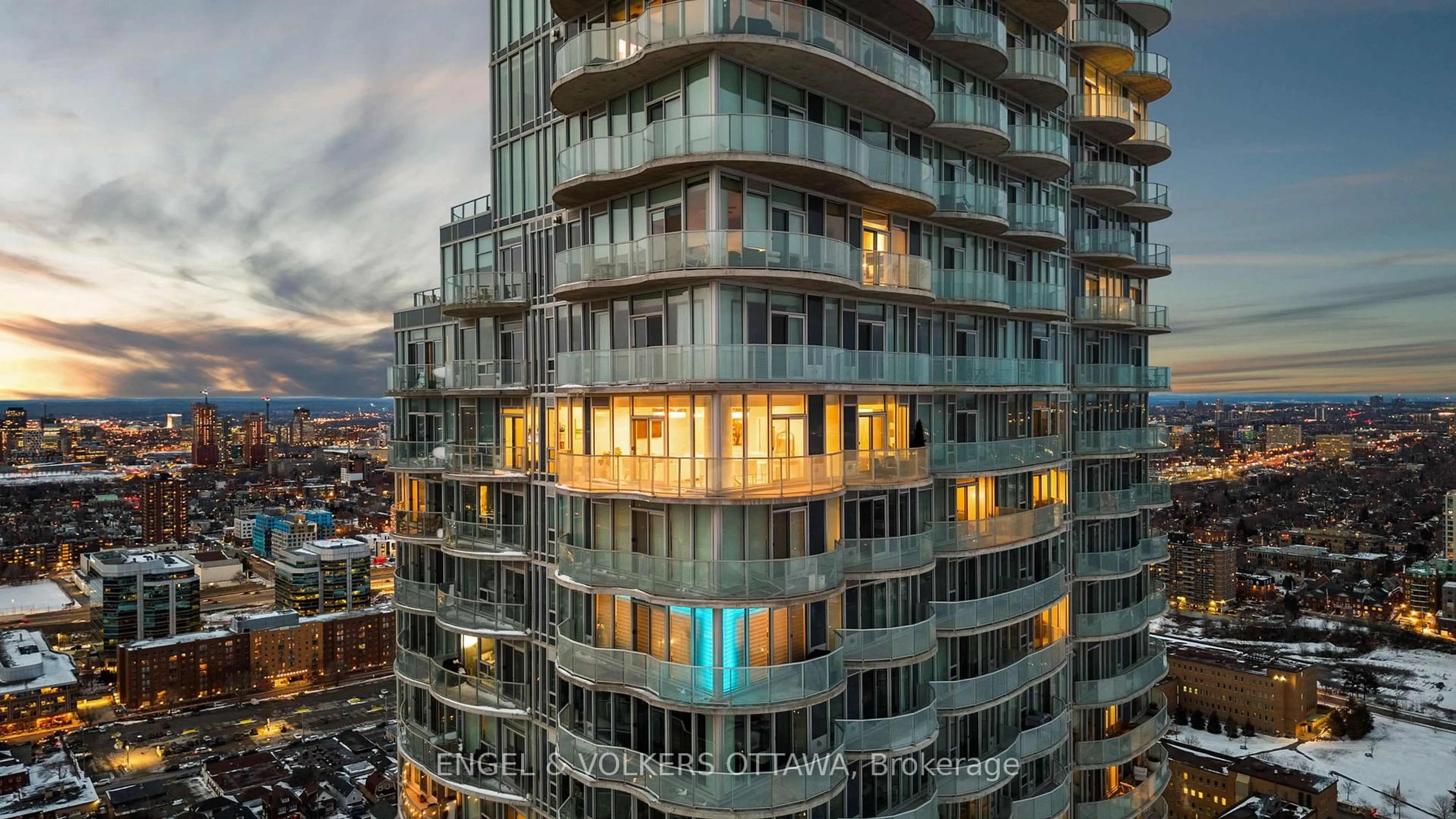 A pic from outside/outdoor area/front of a property/back of a property/a pic from drone, city buildings view from balcony for 805 Carling Ave #3904, Ottawa Ontario K1S 5W9