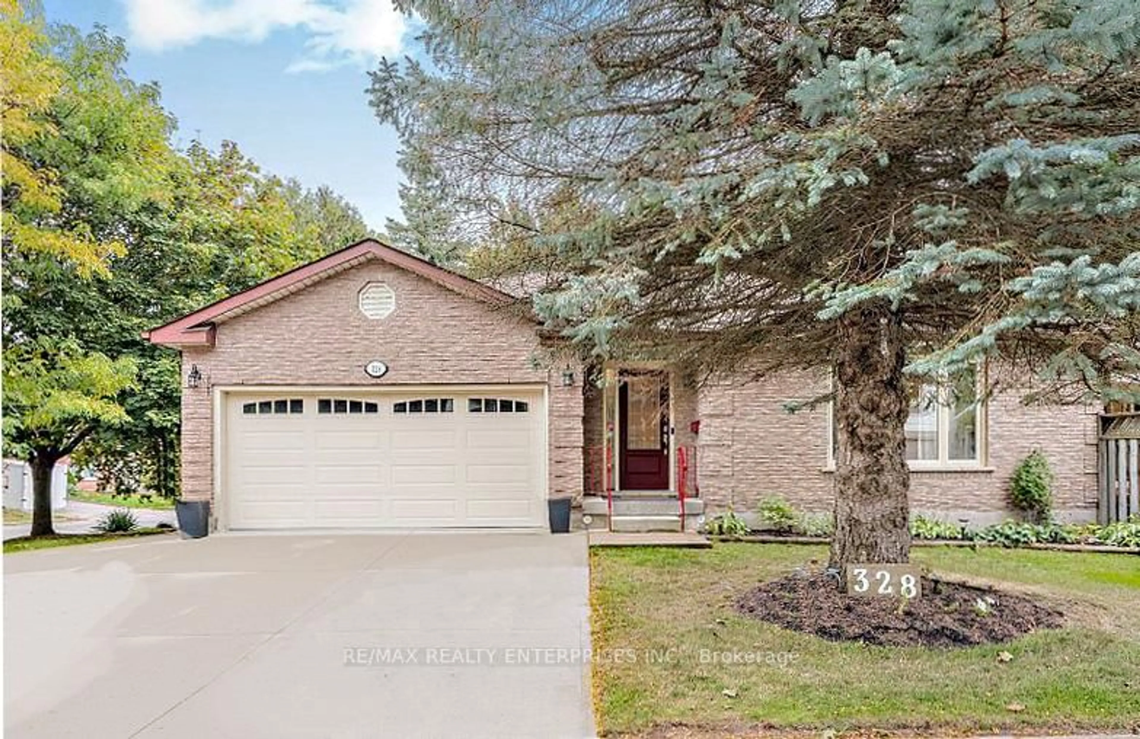 Home with brick exterior material, street for 328 Burnett Ave, Cambridge Ontario N1T 1G6