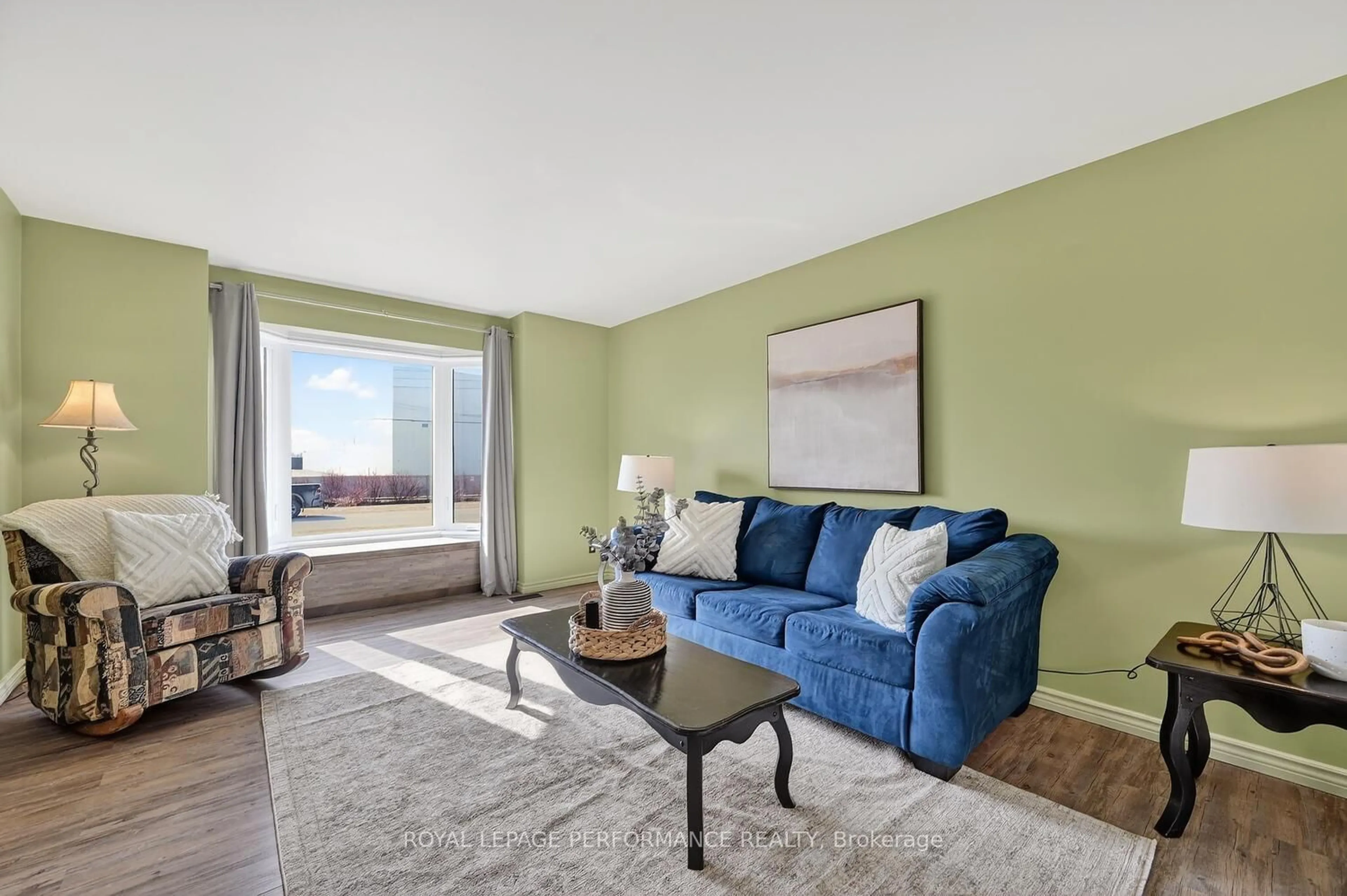 Living room with furniture, unknown for 107 Lorne St, Smiths Falls Ontario K7A 3L1