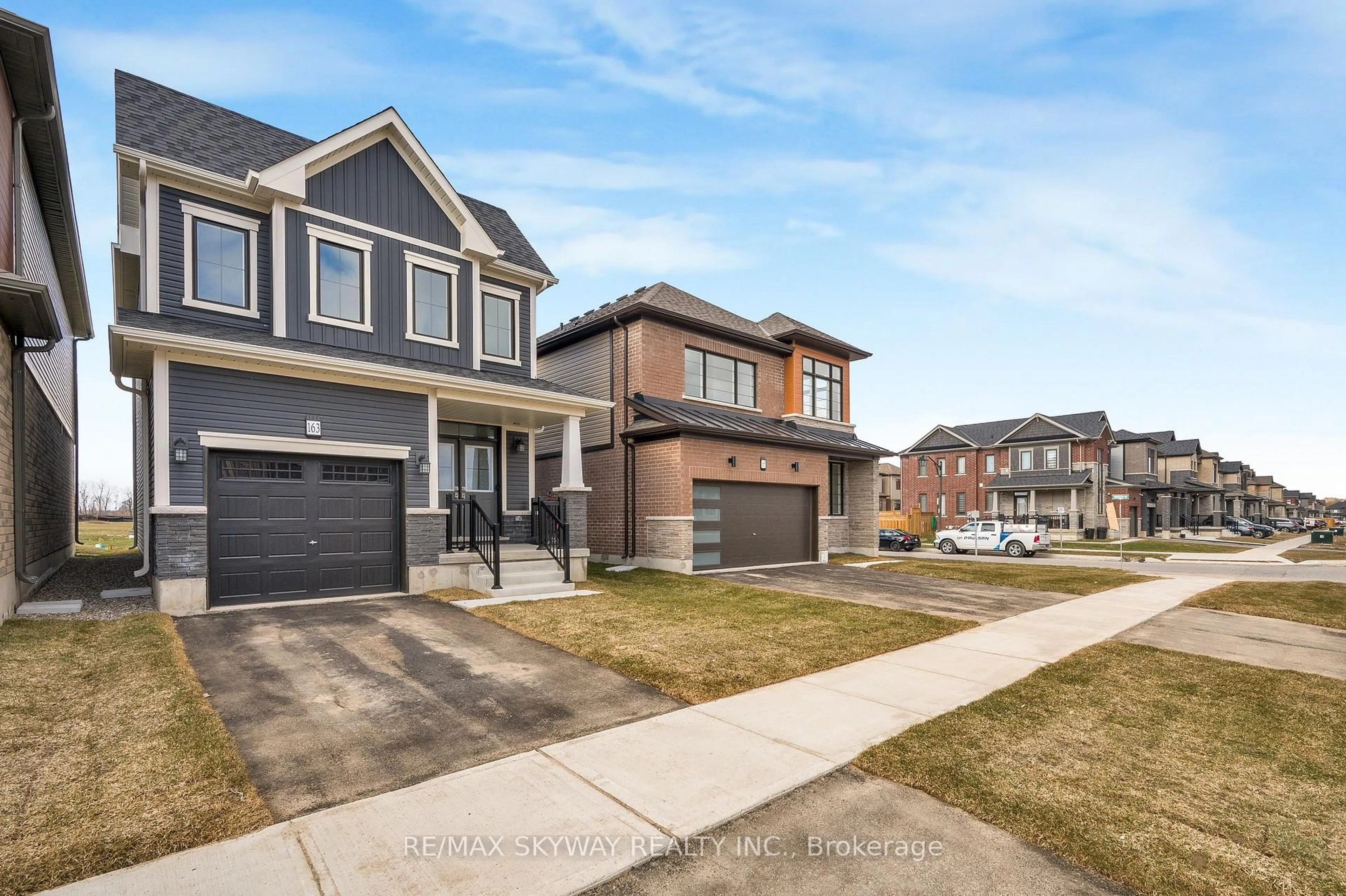 Home with brick exterior material, street for 163 Wilmot Rd, Brantford Ontario N3T 0W5