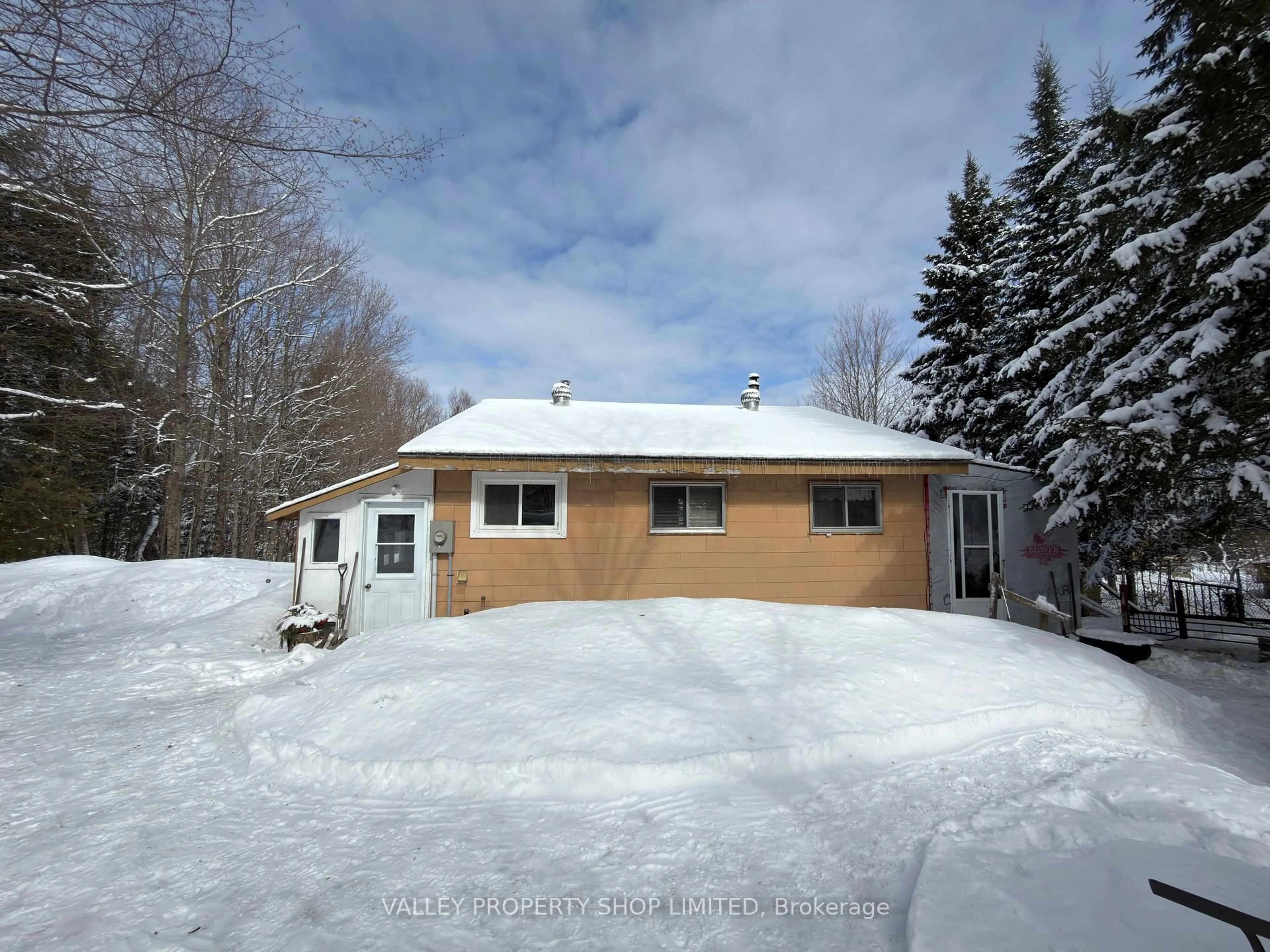 A pic from outside/outdoor area/front of a property/back of a property/a pic from drone, street for 148 Kuno Rd, Boulter Ontario K0L 1G0