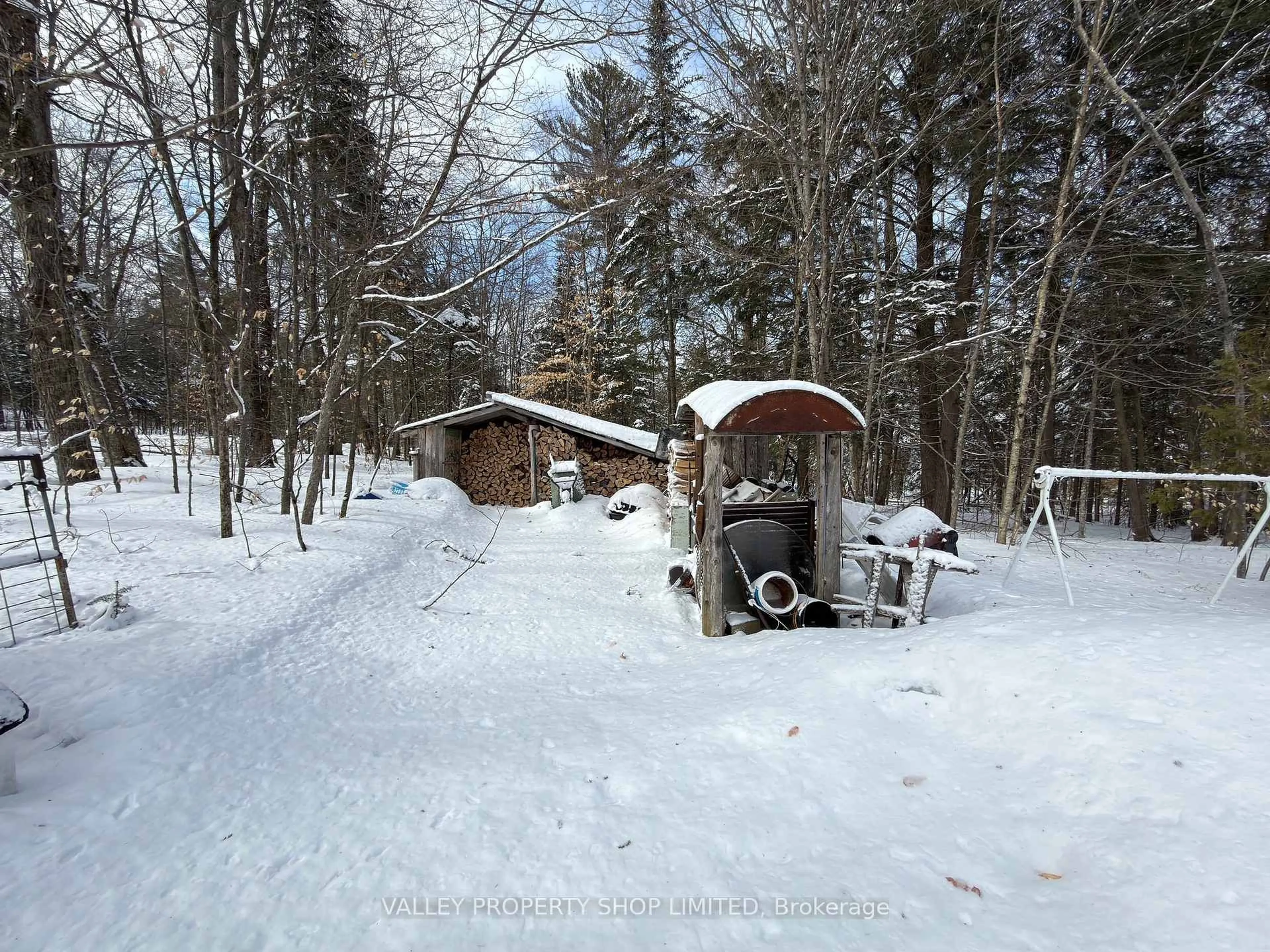 Shed for 148 Kuno Rd, Boulter Ontario K0L 1G0