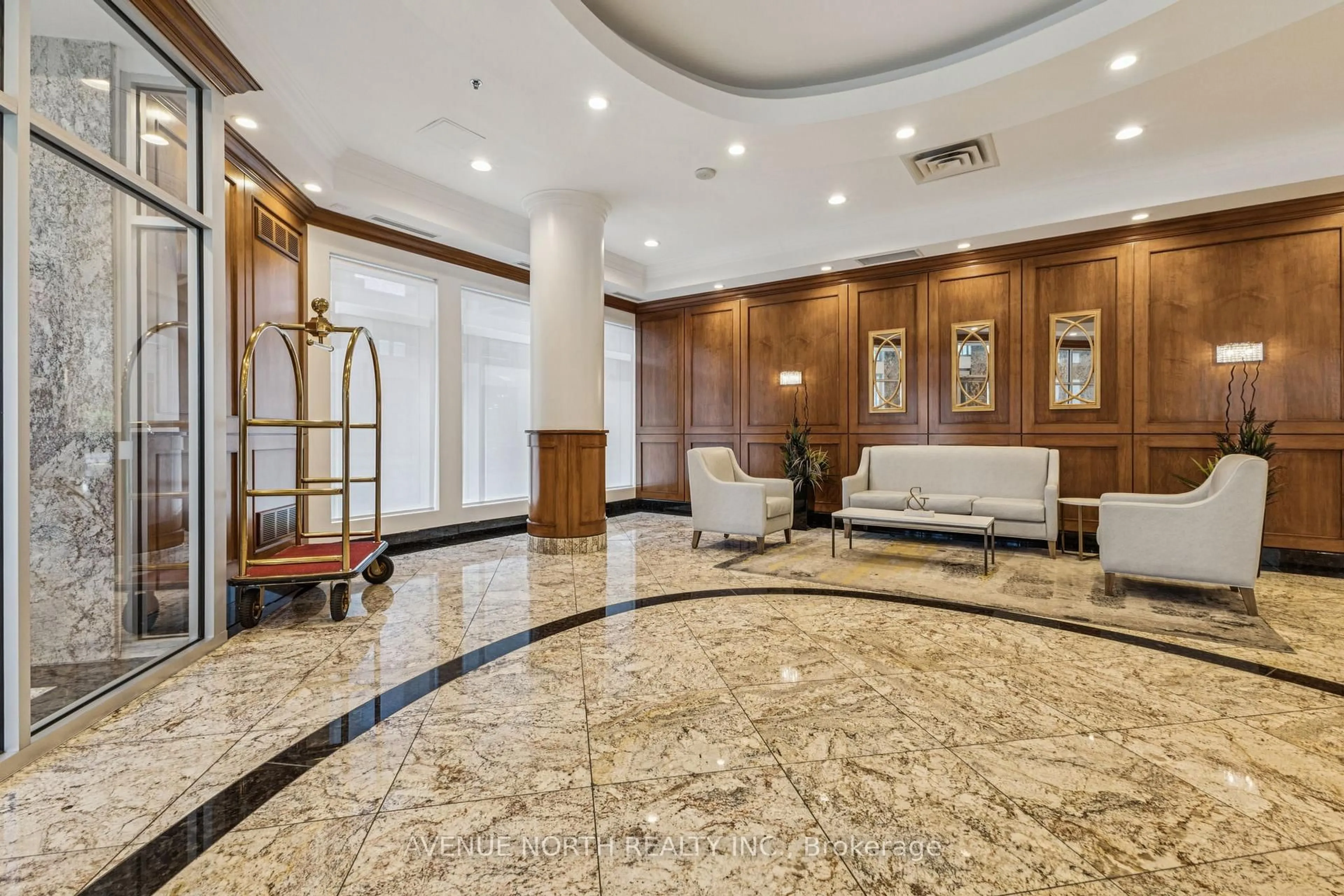 Lobby for 242 Rideau St #2604, Ottawa Ontario K1N 0B7