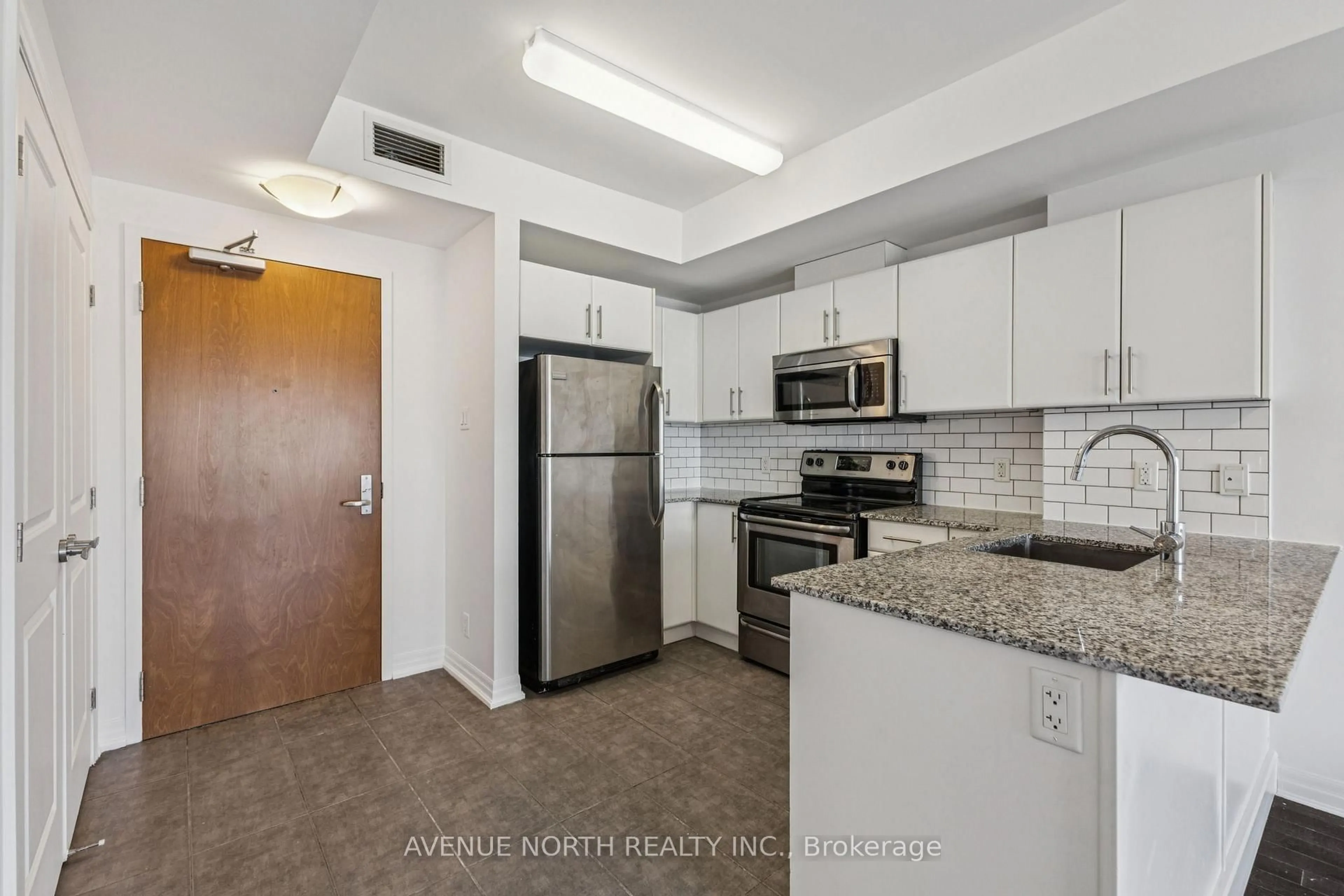 Standard kitchen, unknown for 242 Rideau St #2604, Ottawa Ontario K1N 0B7